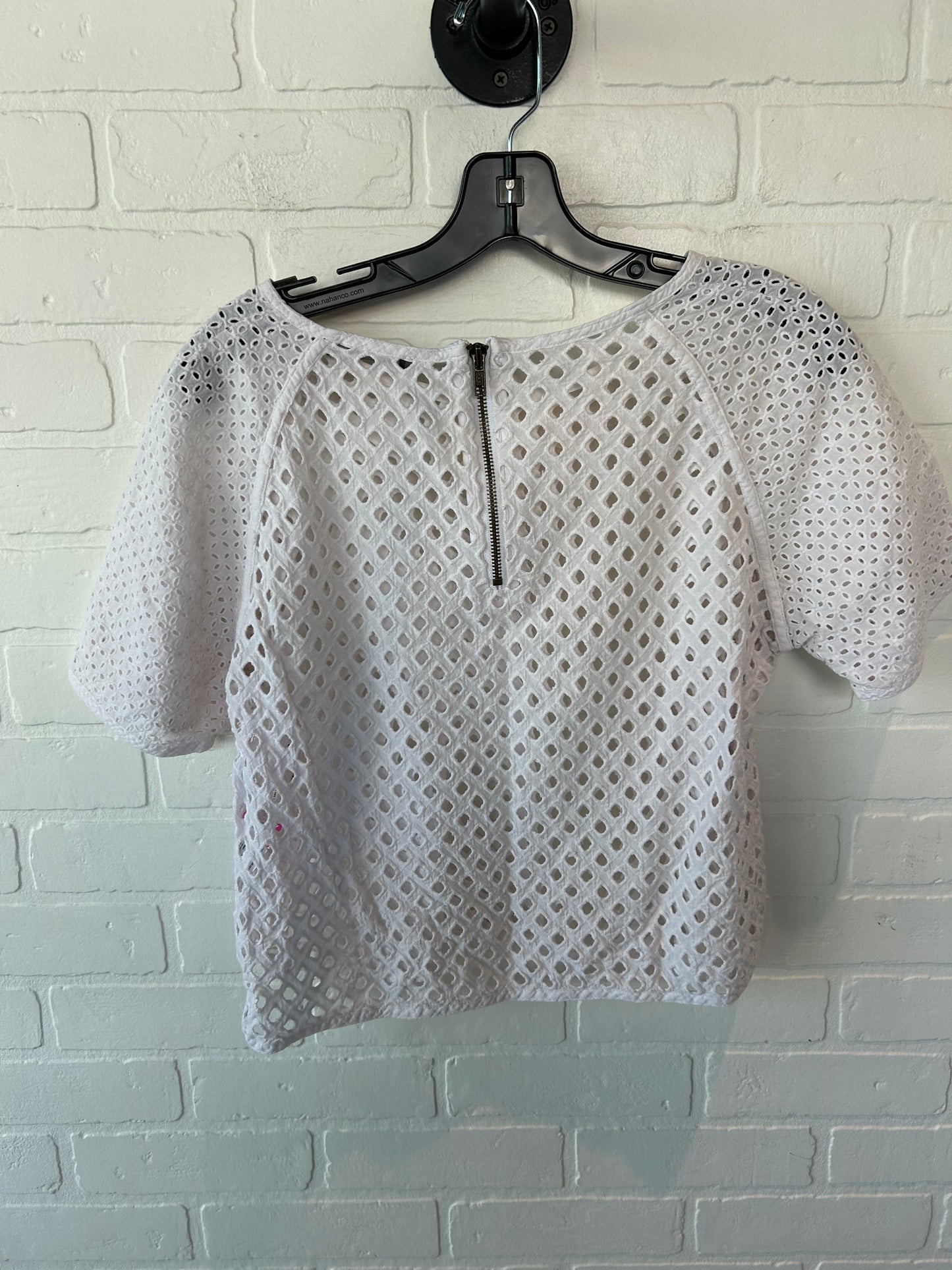 Top Short Sleeve By Michael Stars In White, Size: M