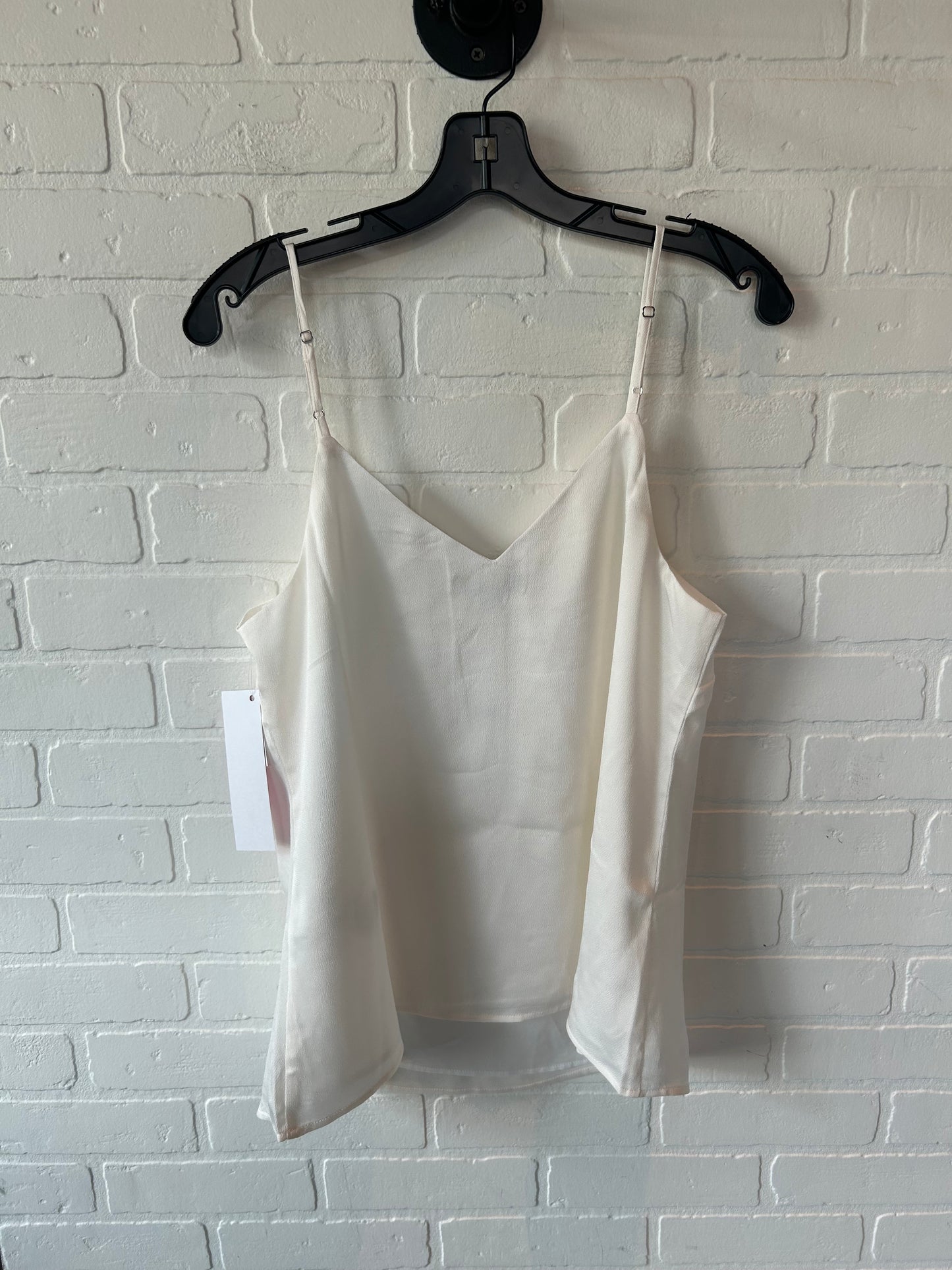 Top Sleeveless By Banana Republic In Cream, Size: M