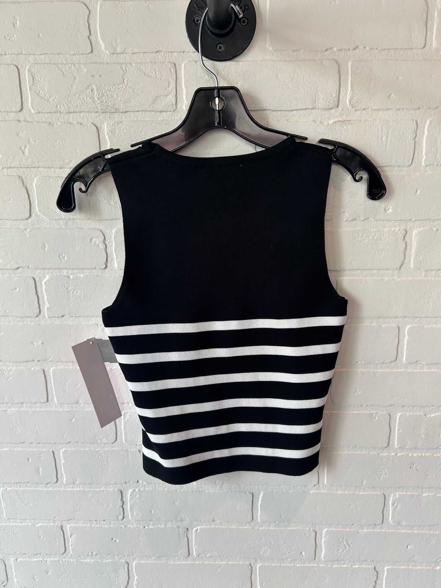 Top Sleeveless By Clothes Mentor In Black & White, Size: M