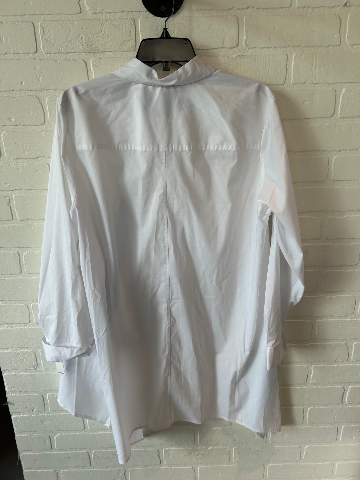 Top Long Sleeve By Zac And Rachel In White, Size: 1x