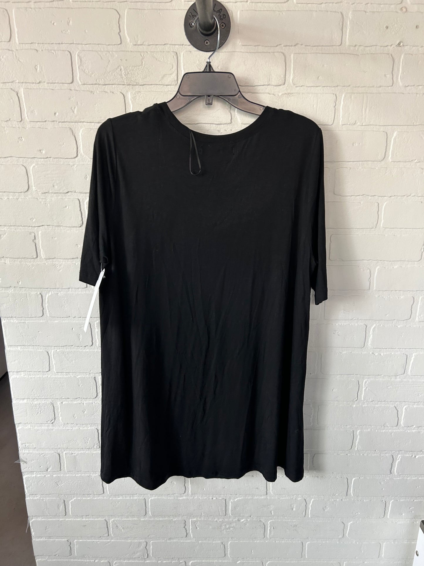 Top Long Sleeve By Calessa In Black, Size: L