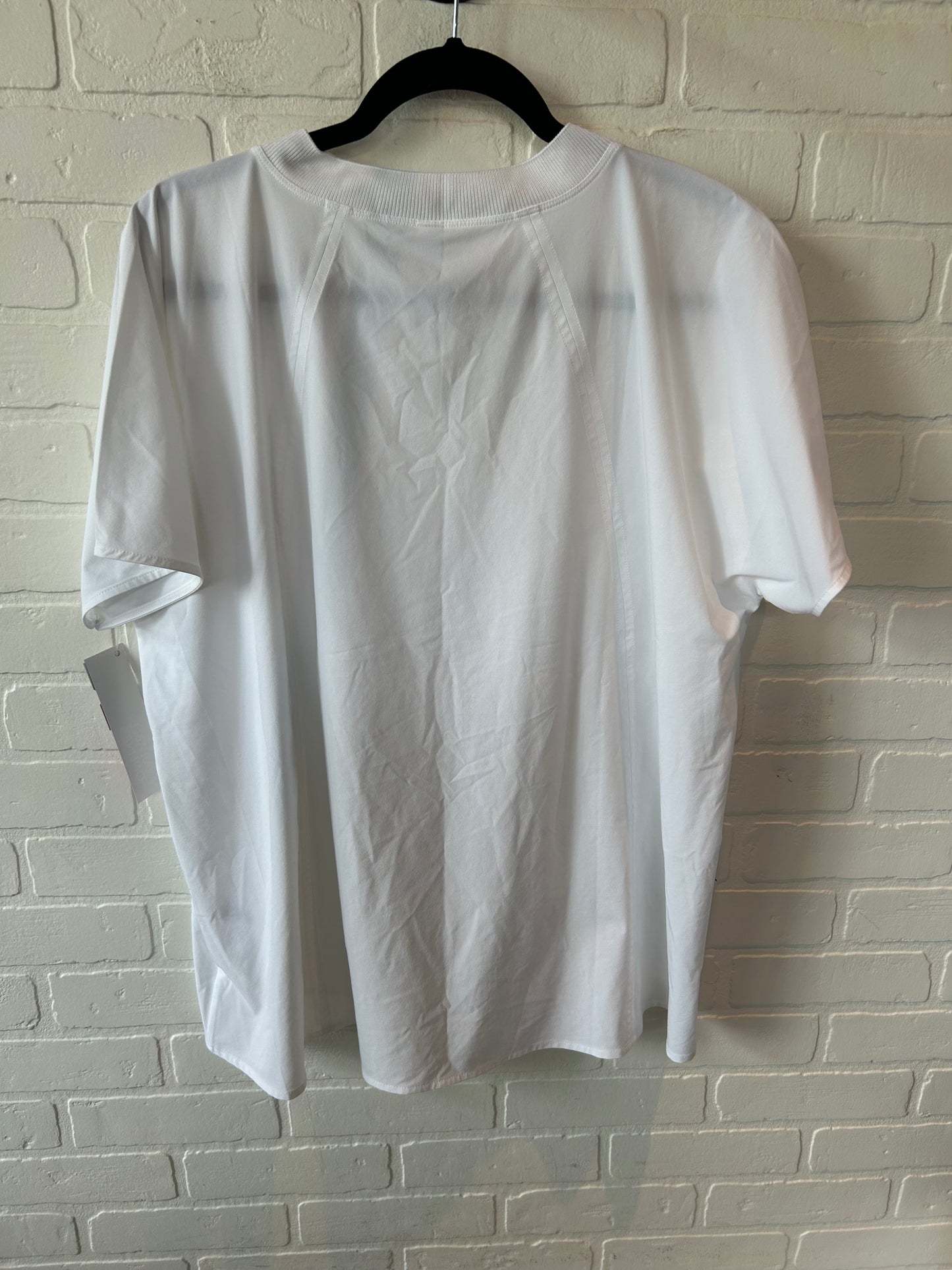 Athletic Top Short Sleeve By Athleta In White, Size: 1x