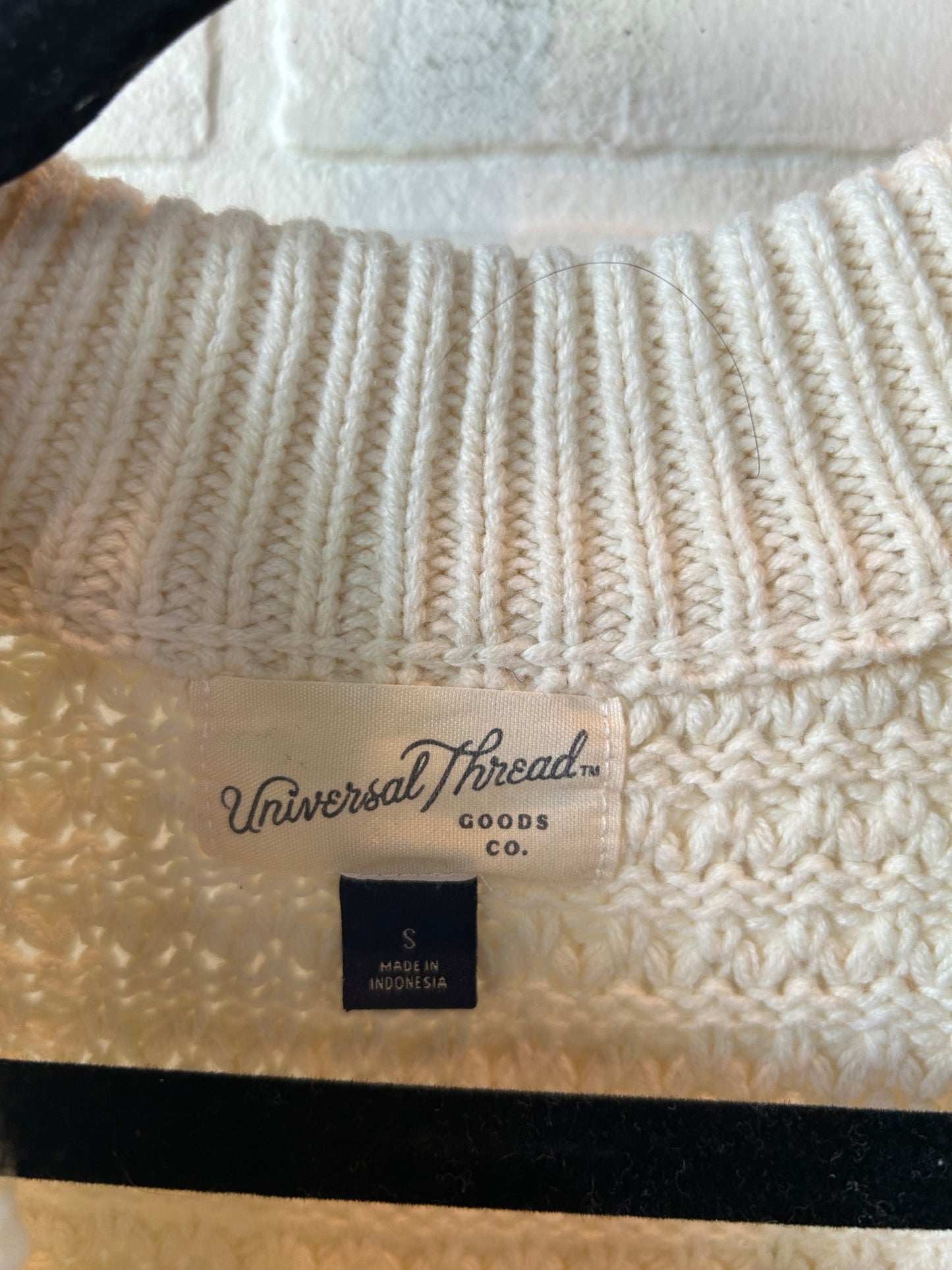 Sweater By Universal Thread In Cream, Size: S