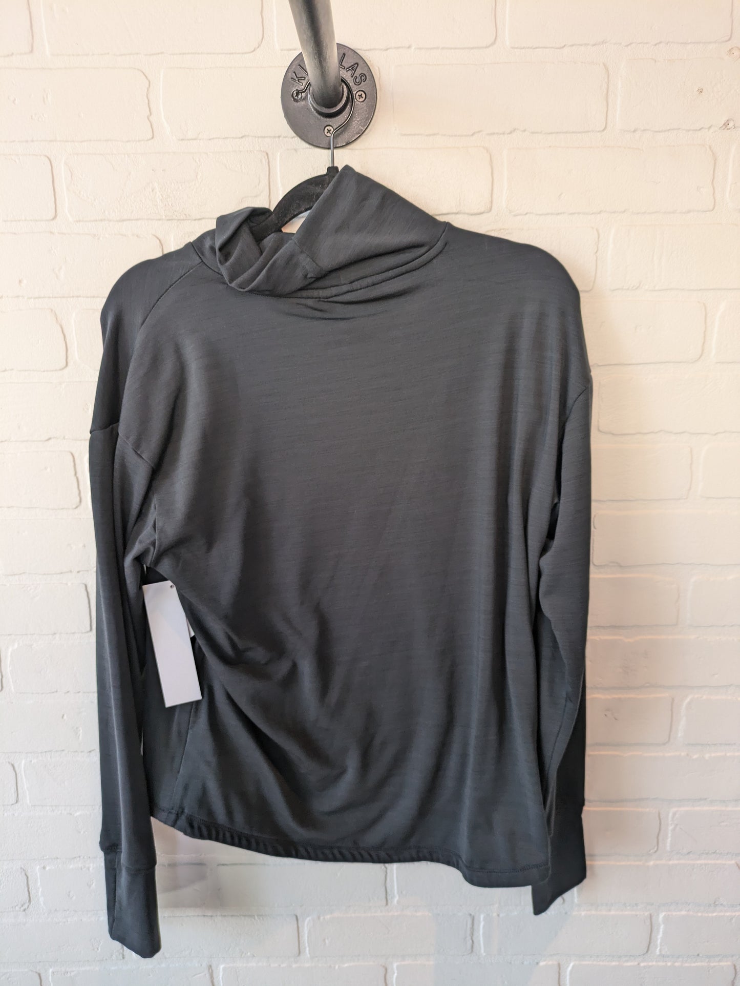 Athletic Top Long Sleeve Crewneck By Marika In Black, Size: S