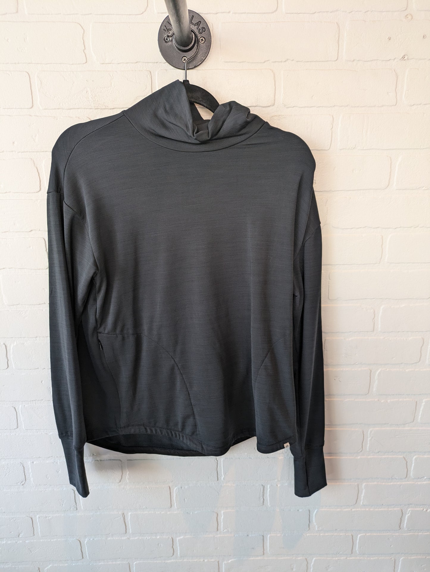 Athletic Top Long Sleeve Crewneck By Marika In Black, Size: S