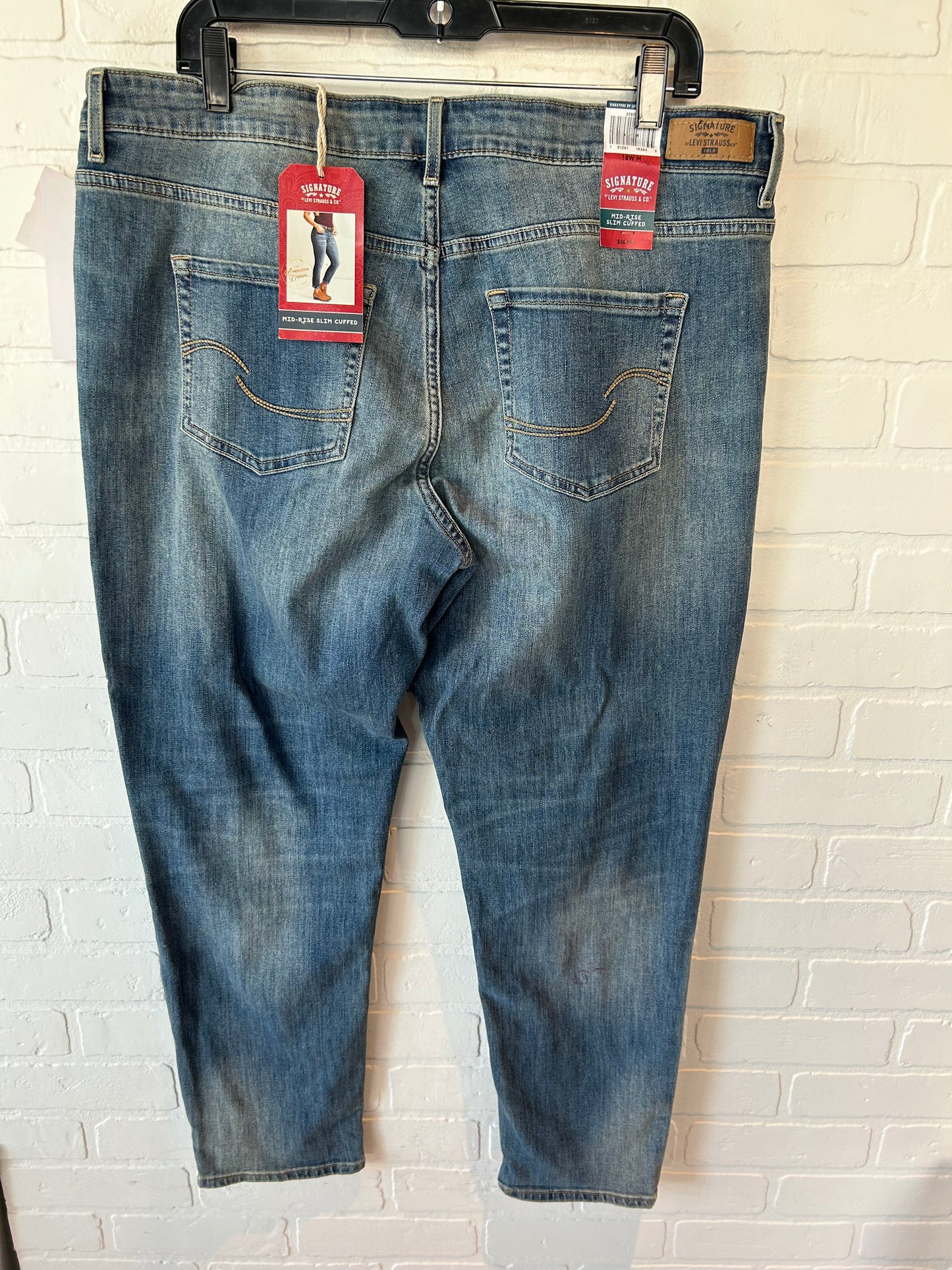 Jeans Straight By Levis Signature In Blue Denim, Size: 18