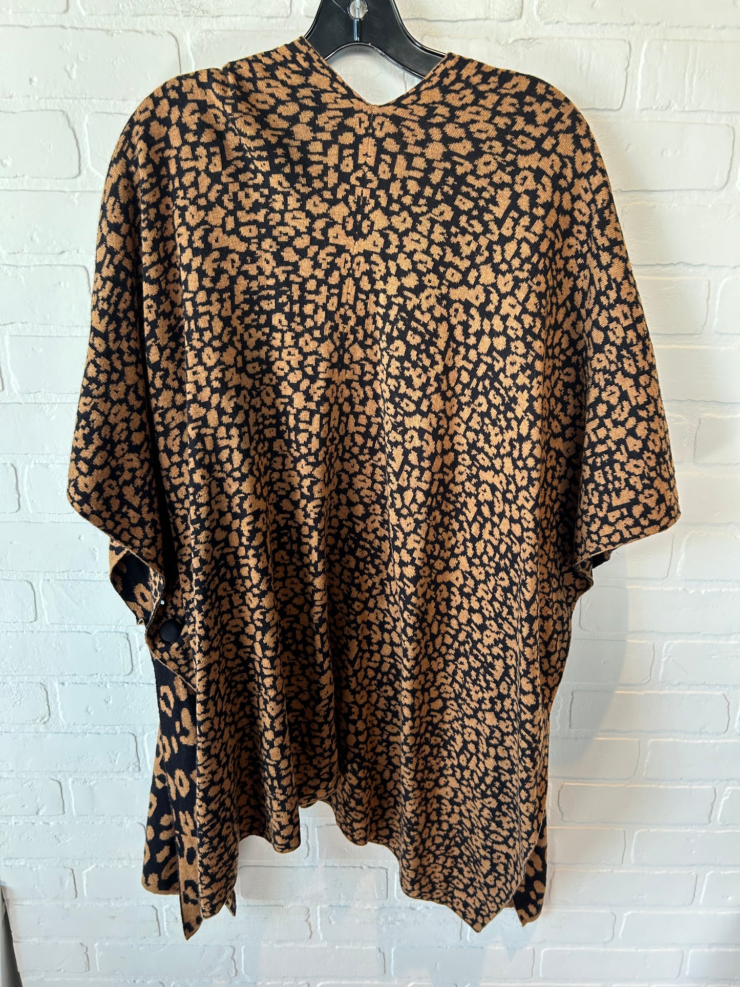 Shawl By Chicos In Animal Print, Size: L