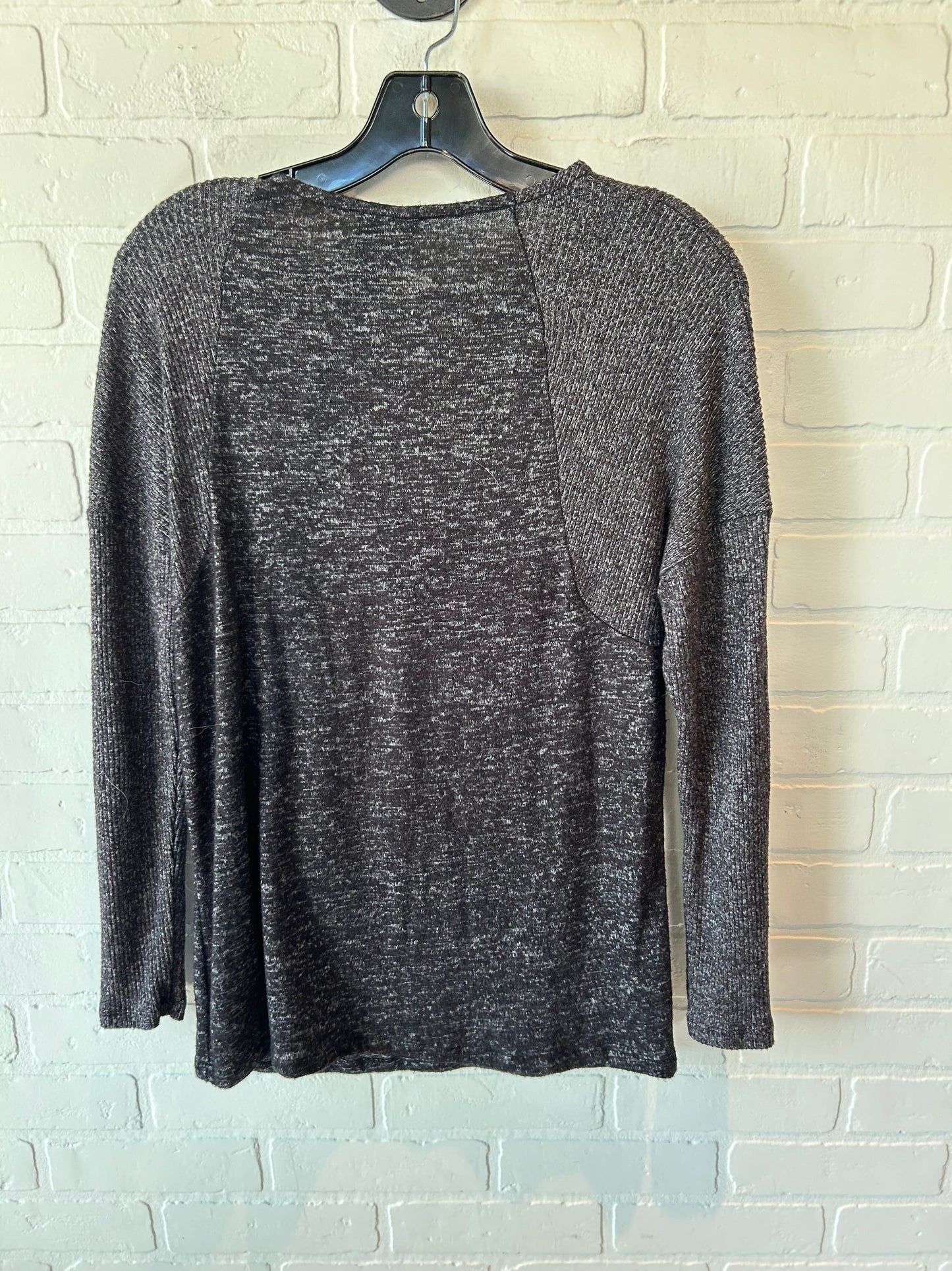 Top Long Sleeve By Bobeau In Black, Size: S