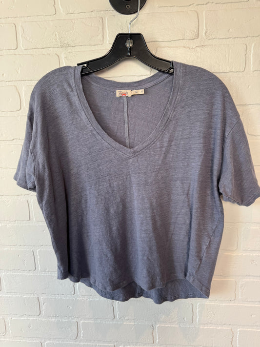 Top Short Sleeve By Faherty In Grey, Size: M