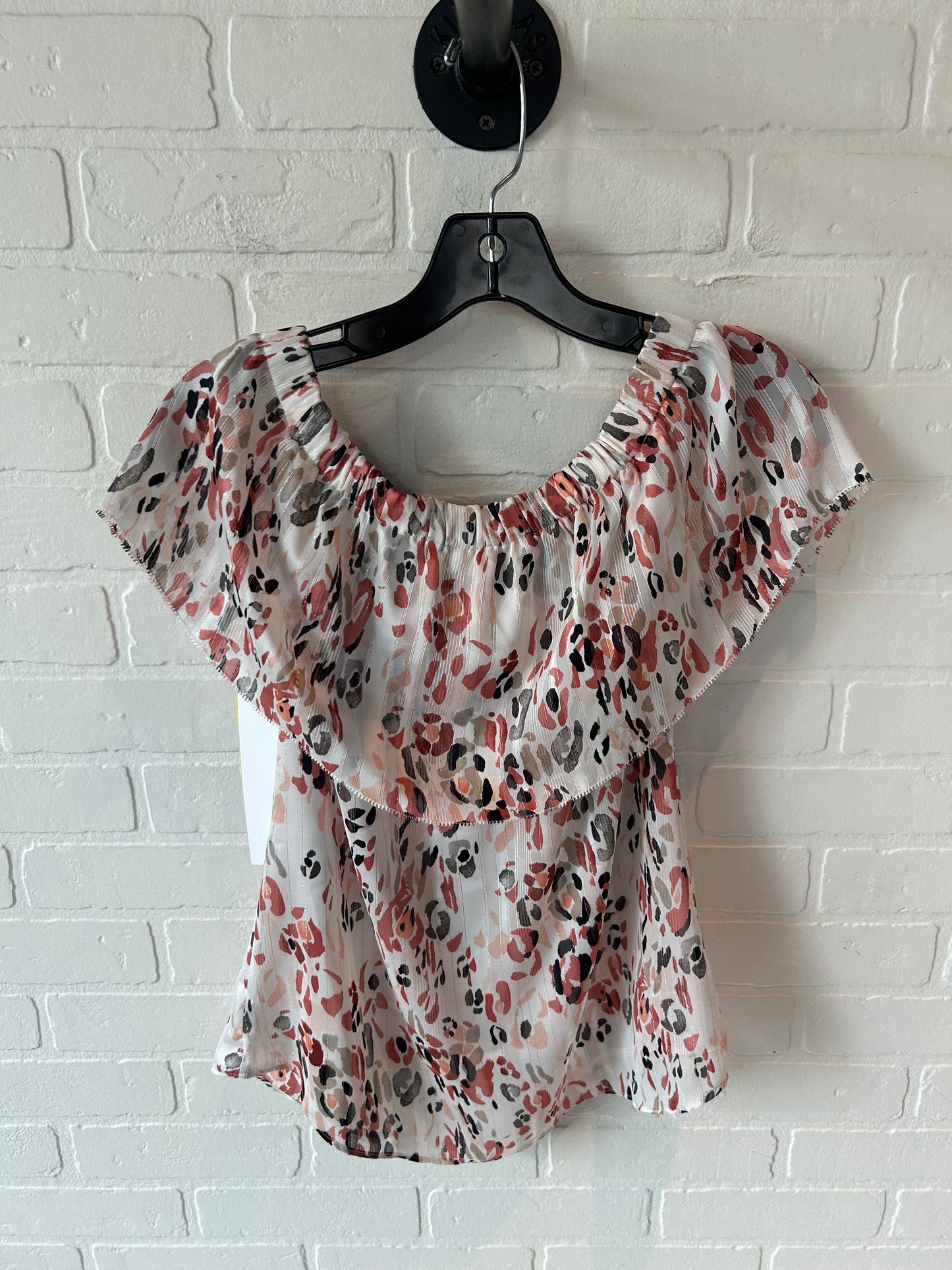 Top Short Sleeve By White House Black Market In Pink & White, Size: Xs