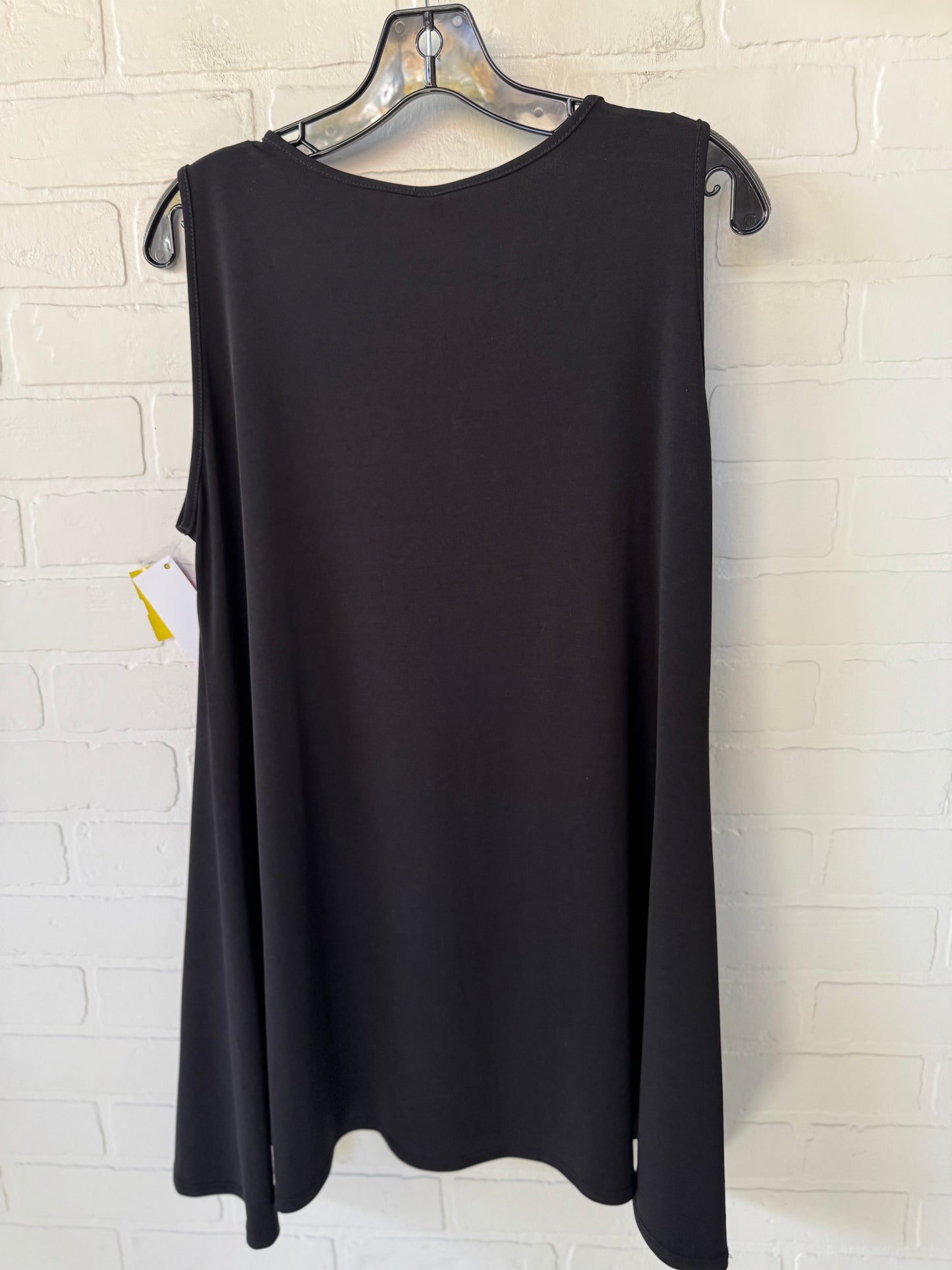 Top Sleeveless By Cmb In Black, Size: L