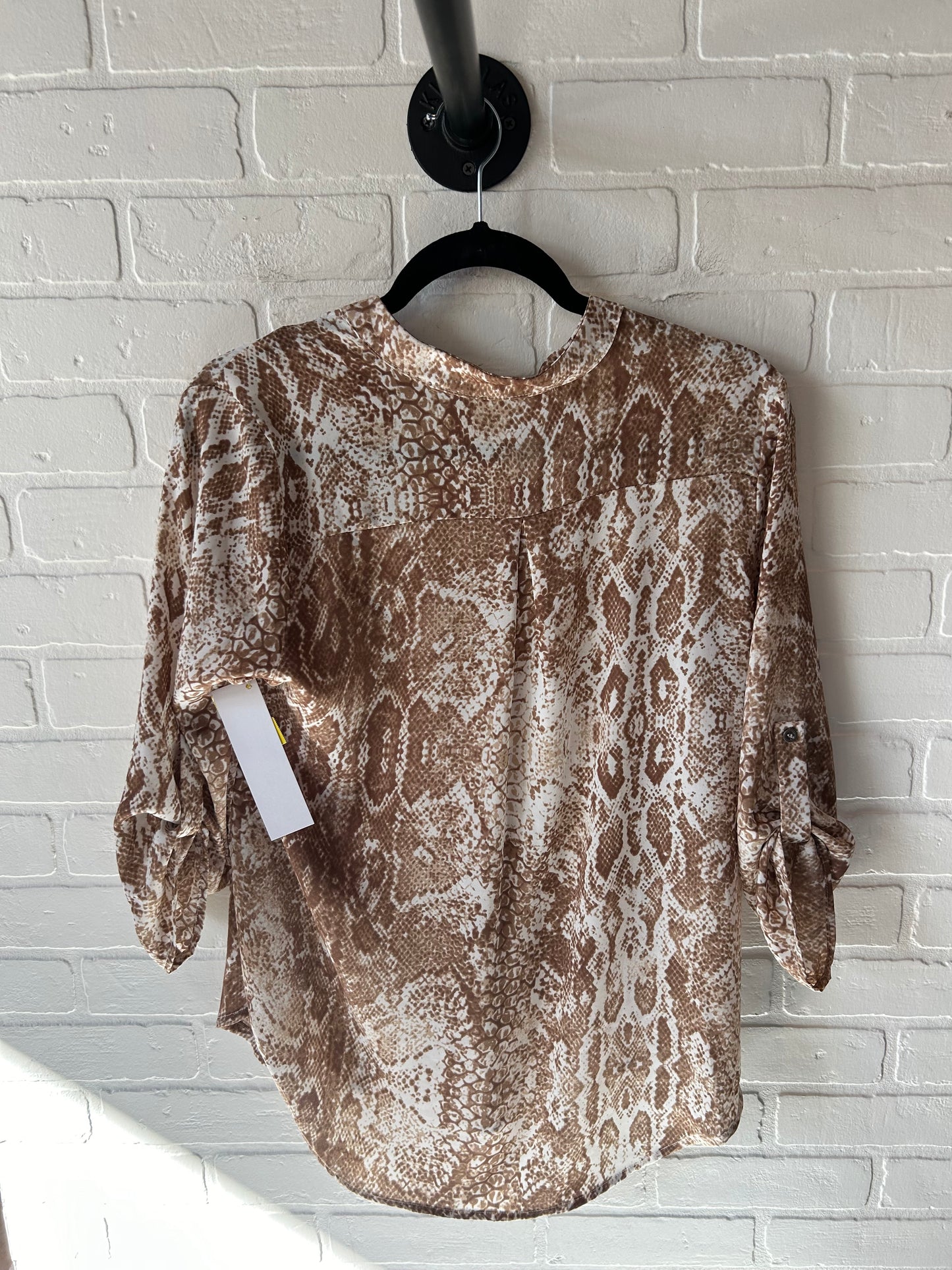 Top Long Sleeve By Lush In Brown & White, Size: M