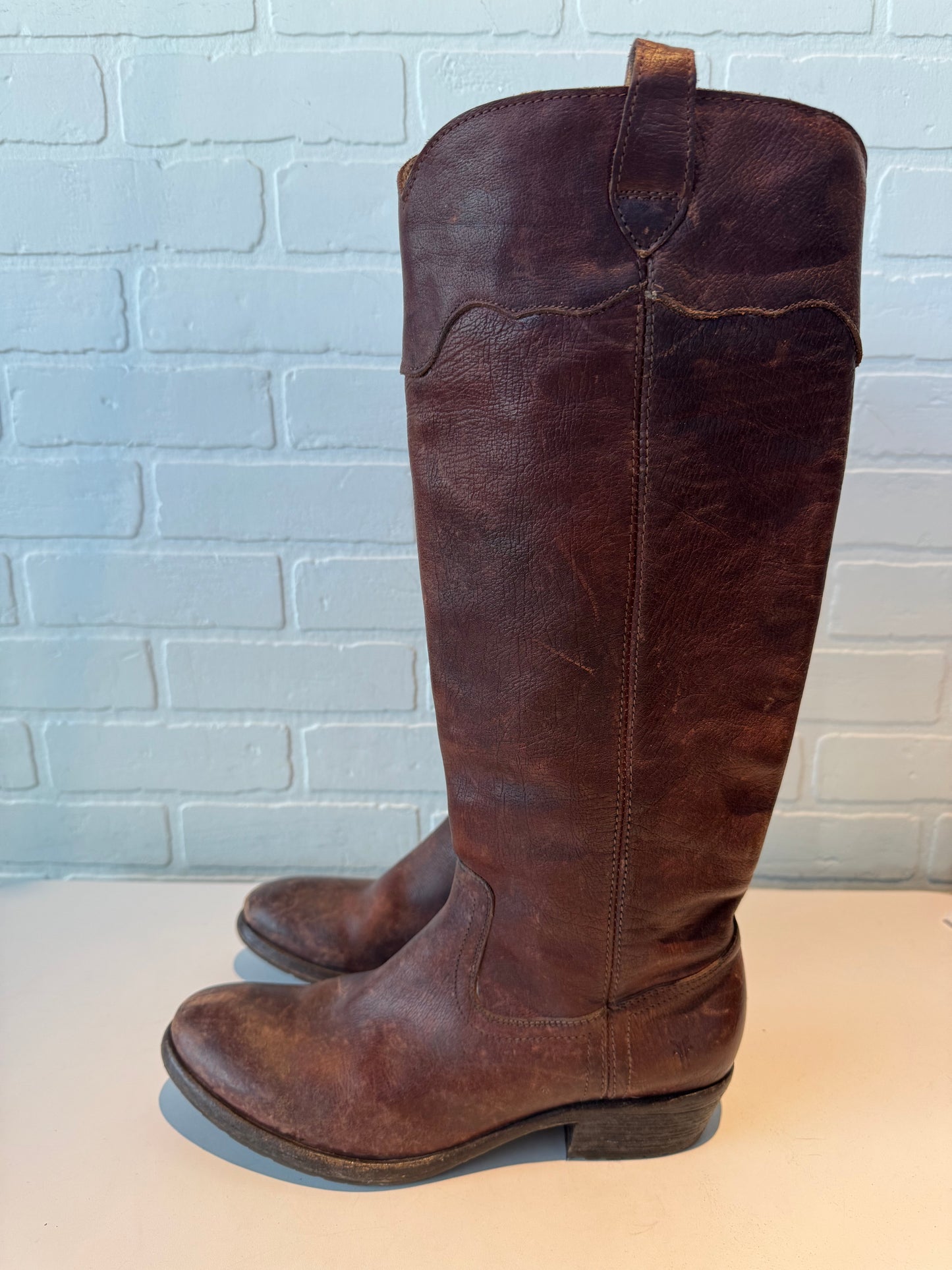 Boots Designer By Frye In Brown, Size: 9.5