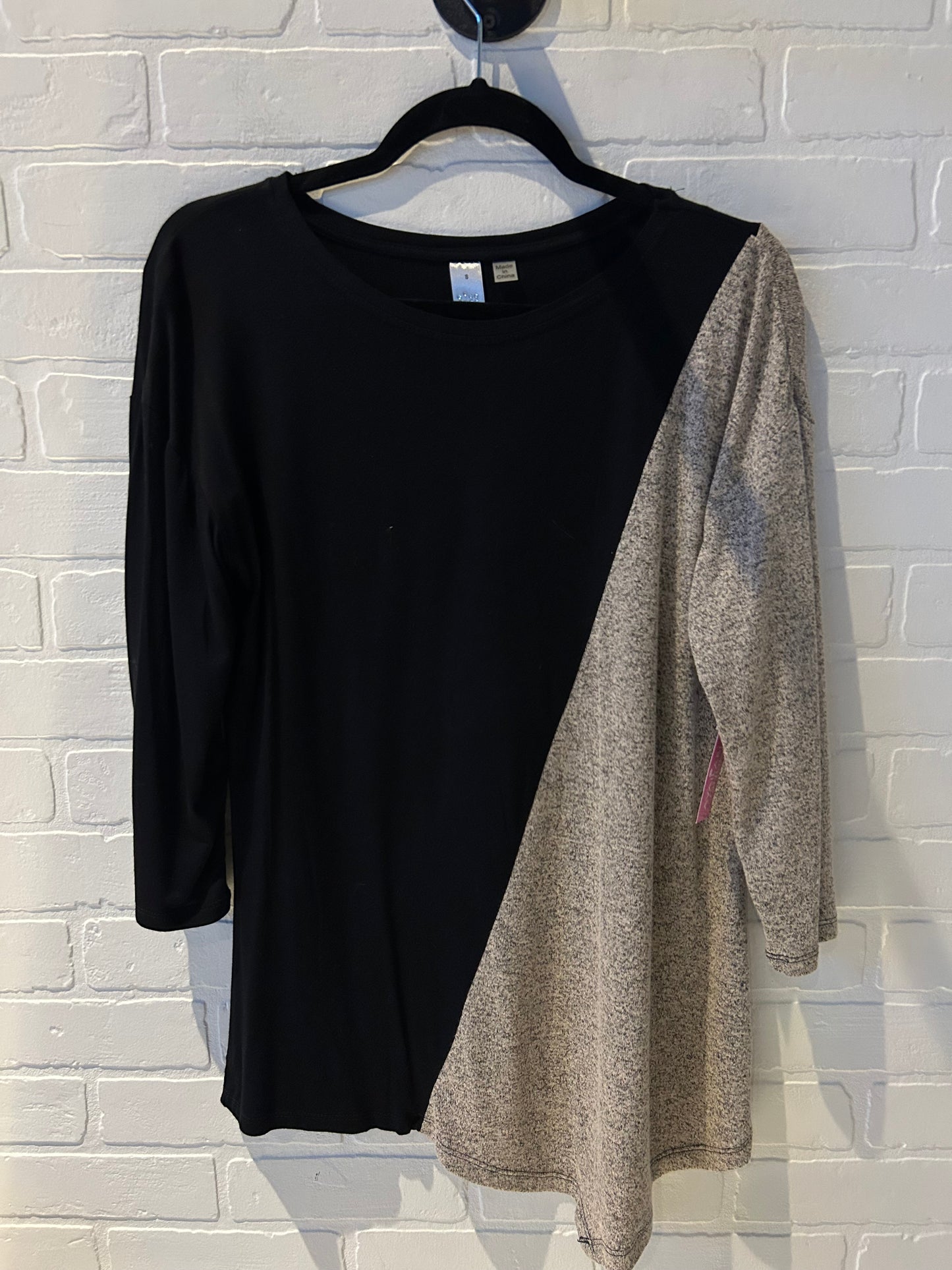 Top Long Sleeve By Thomas & Olivia In Black & Brown, Size: S