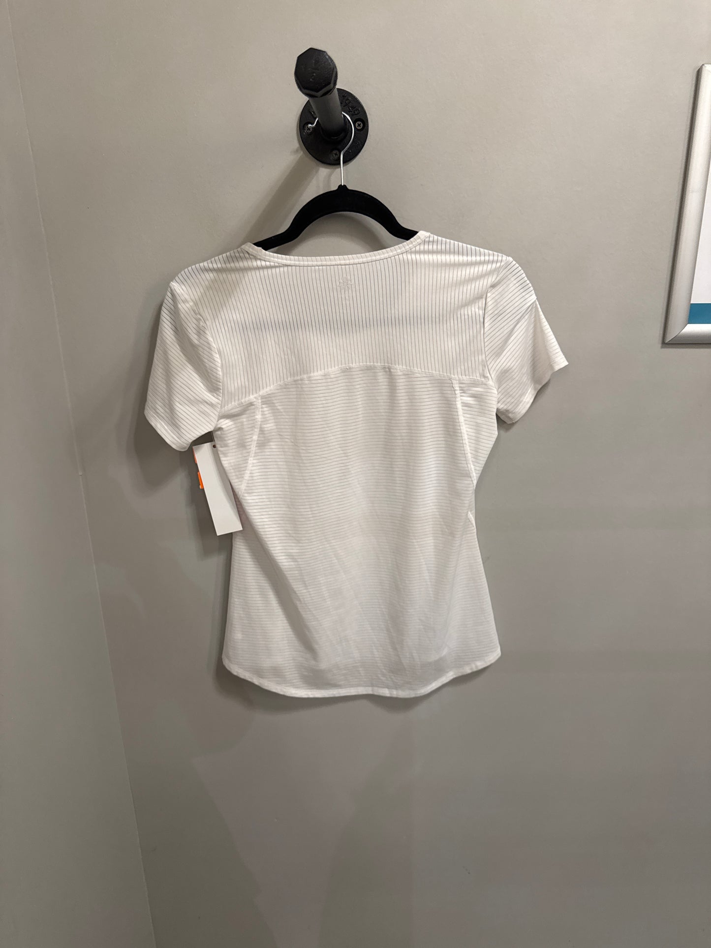 Athletic Top Short Sleeve By Athleta In White, Size: Xs