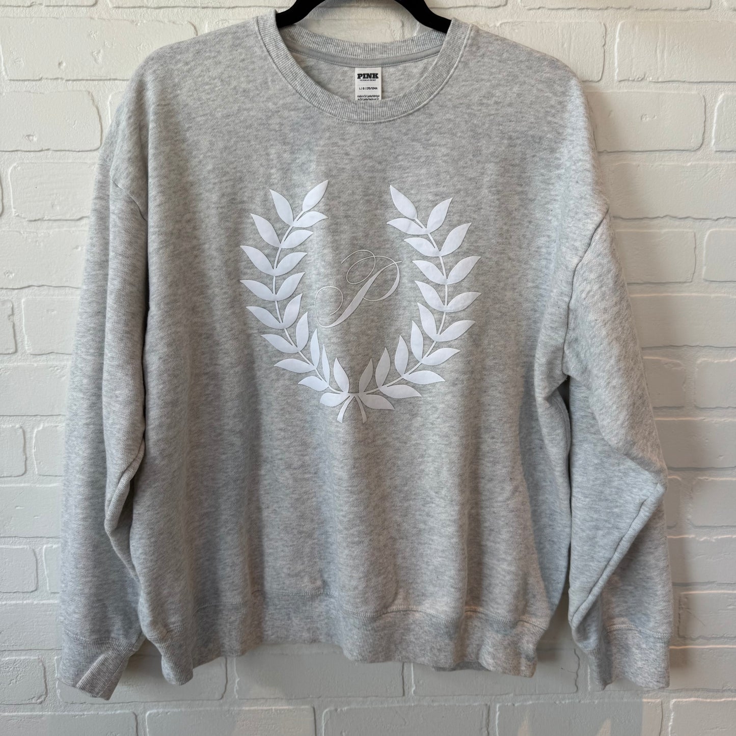 Sweatshirt Crewneck By Pink In Grey & White, Size: L