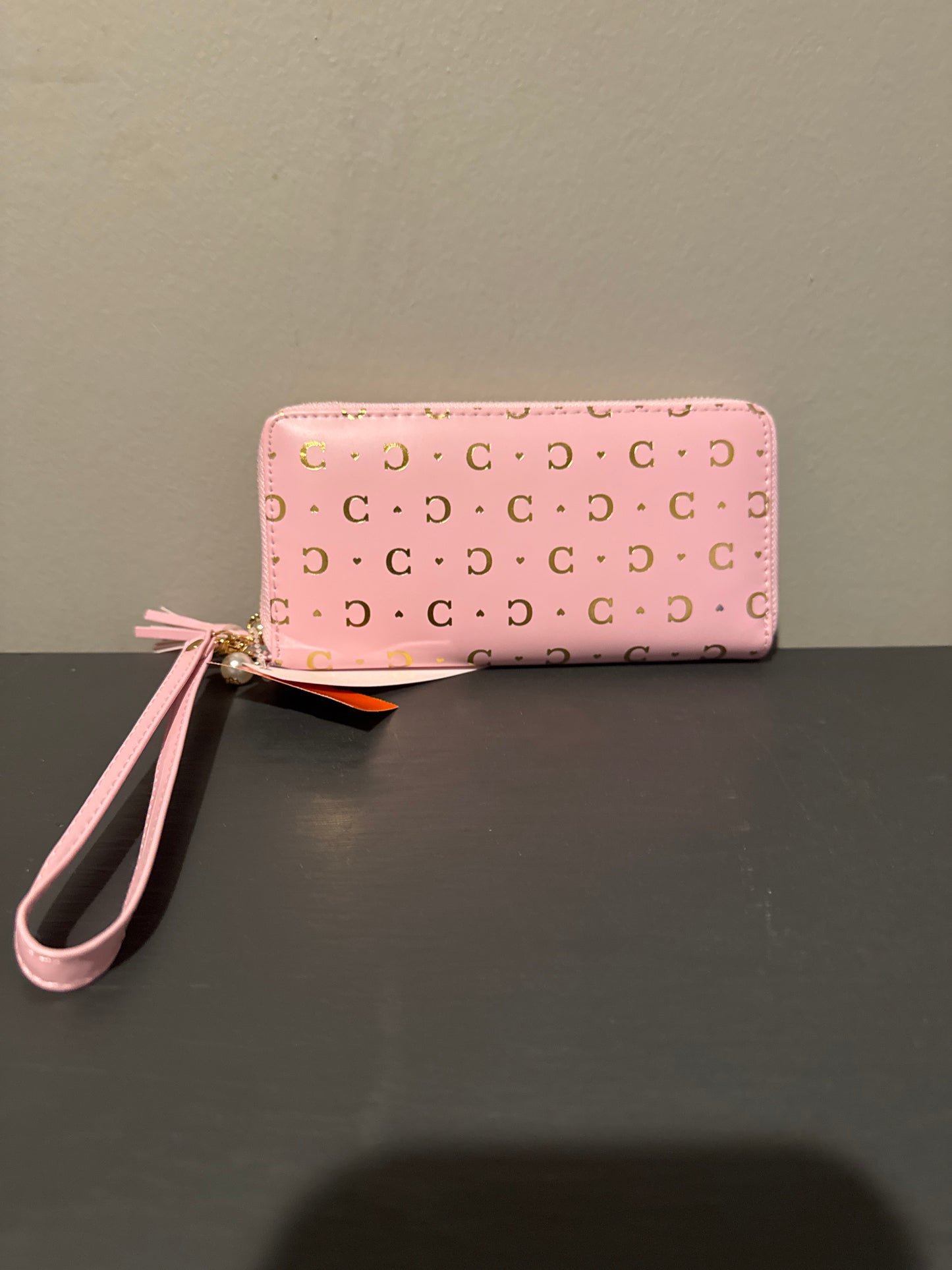 Wristlet By Clothes Mentor, Size: Large