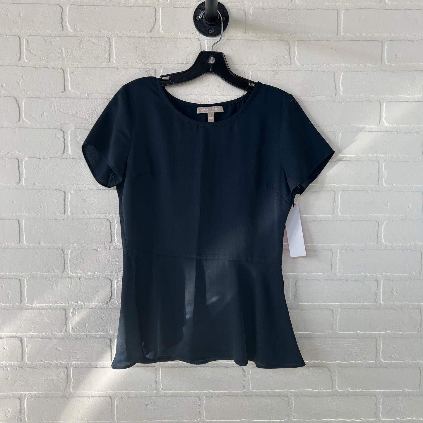 Top Short Sleeve By Banana Republic In Blue, Size: S