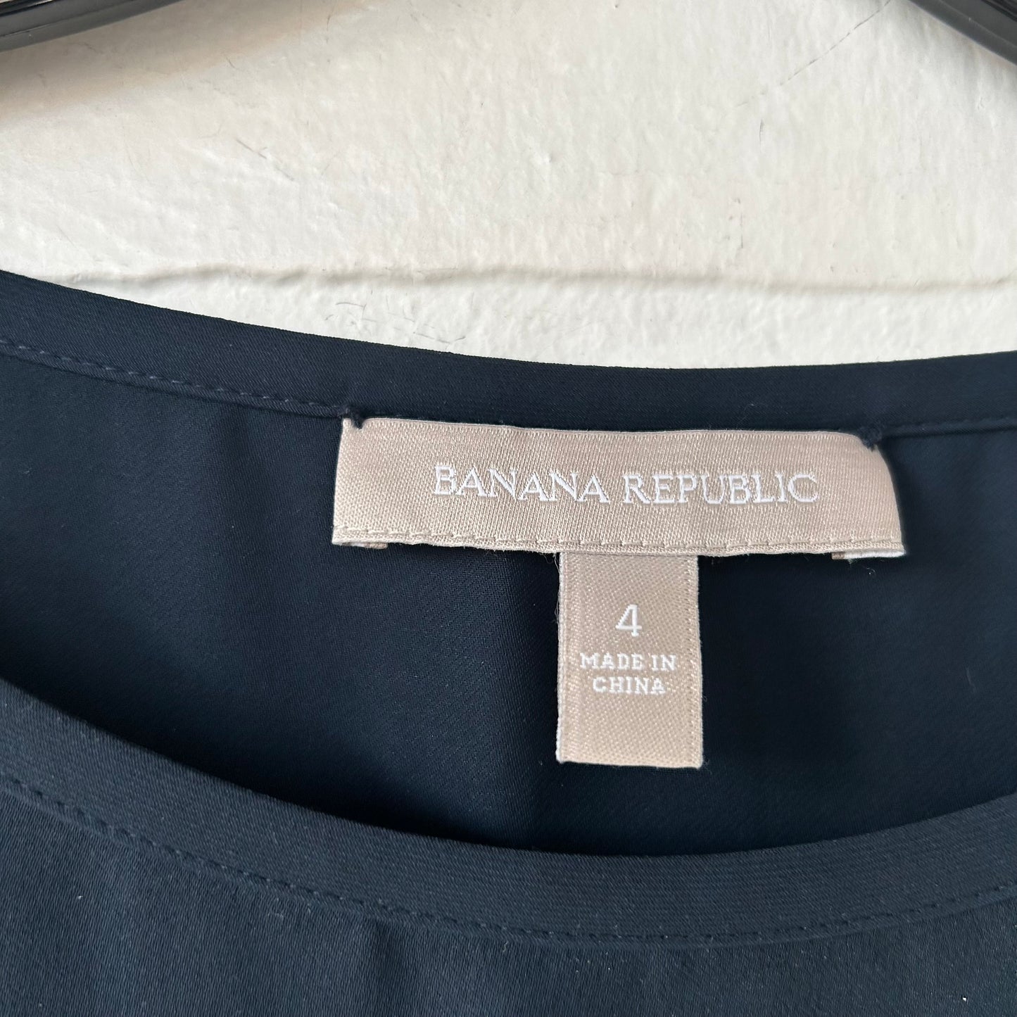 Top Short Sleeve By Banana Republic In Blue, Size: S