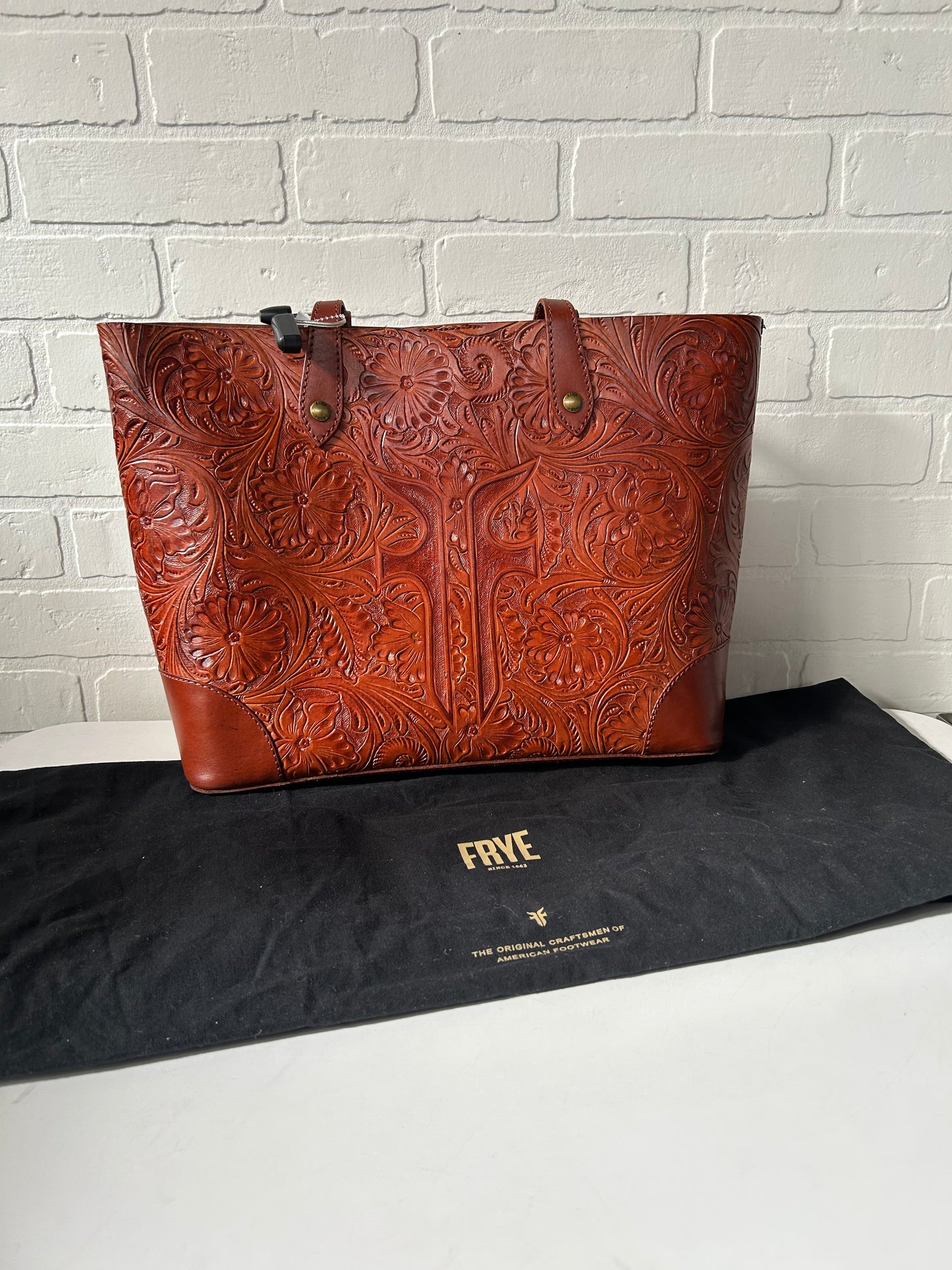 Tote Designer By Frye  Size: Large