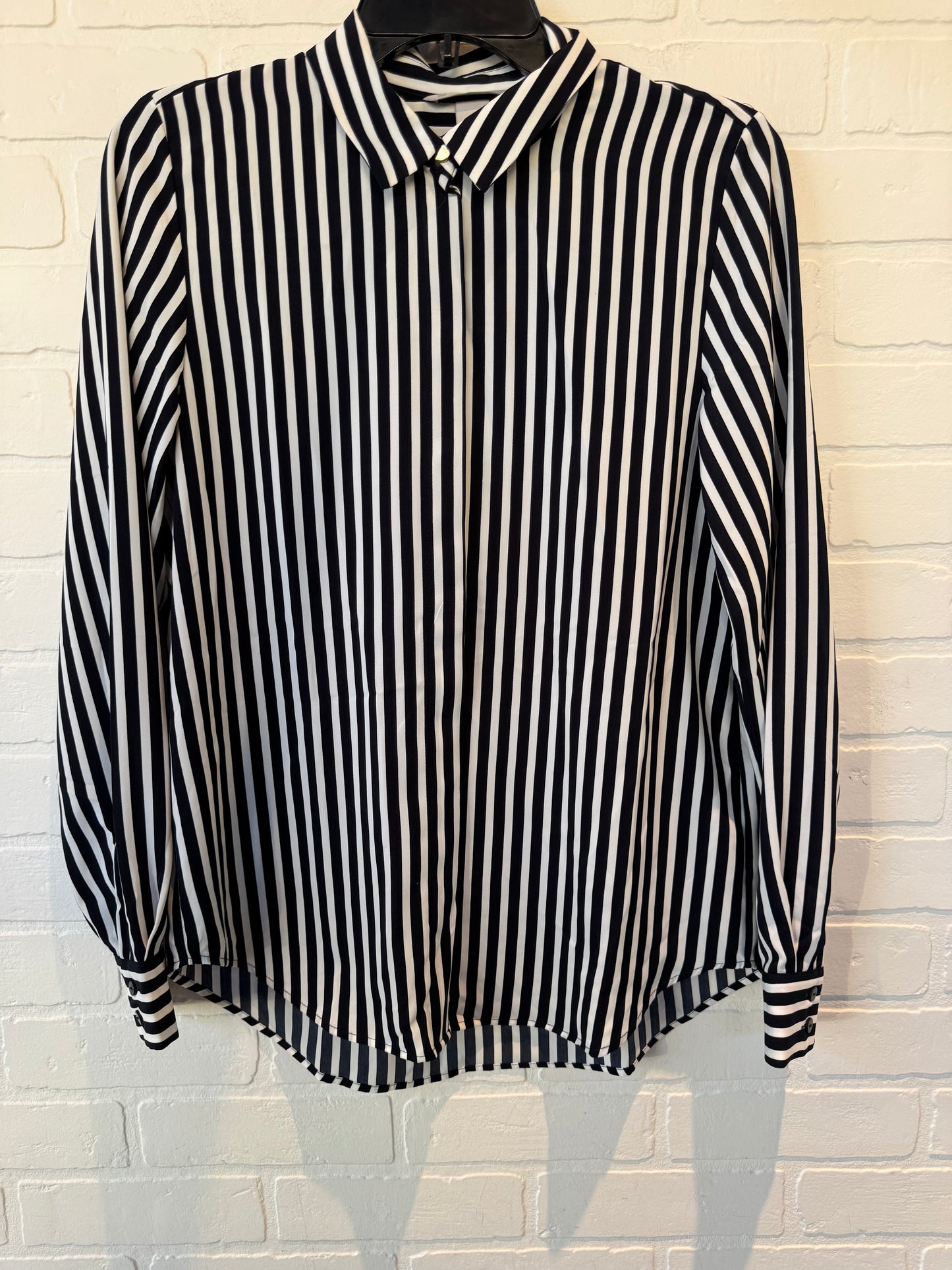 Top Long Sleeve By H&m In Black & White, Size: Xs