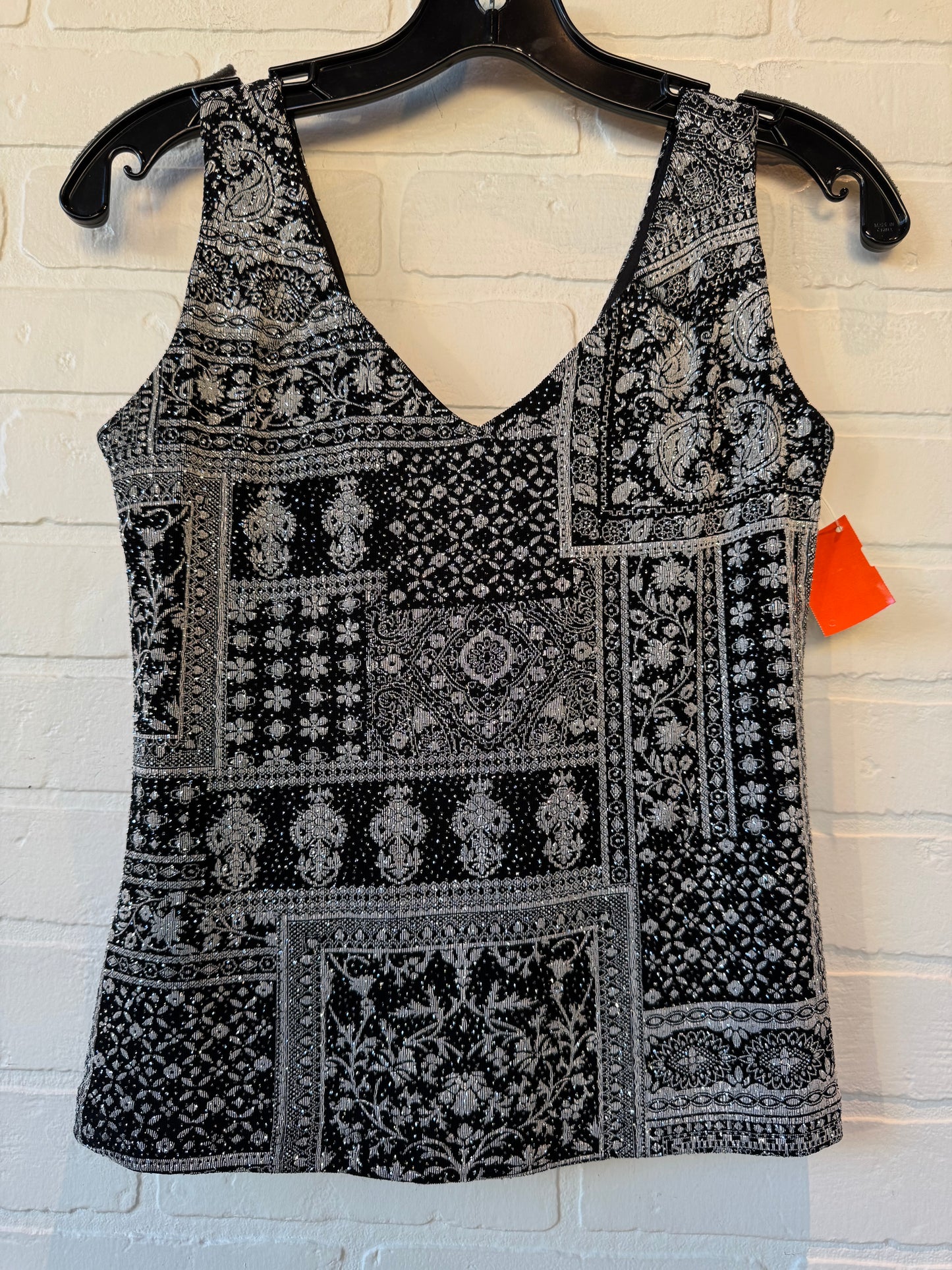 Top Sleeveless By XSCAPE In Black & Silver, Size: Xs