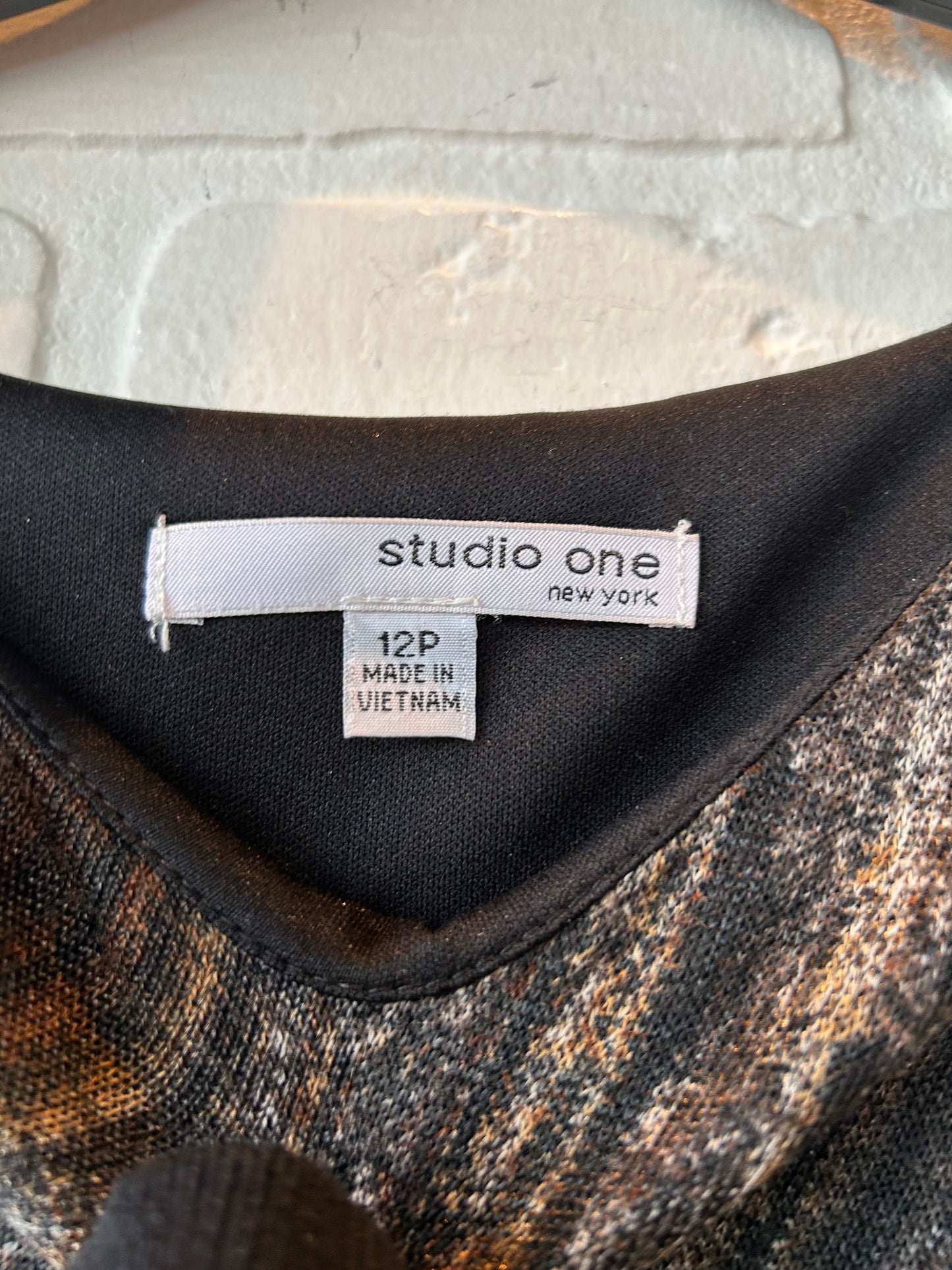 Dress Casual Short By studio one In Black & Brown, Size: Lp