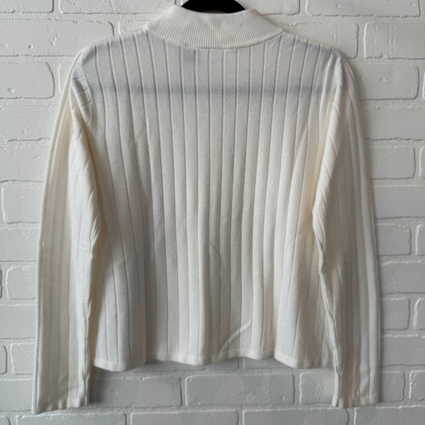 Sweater By Croft And Barrow In Cream, Size: L