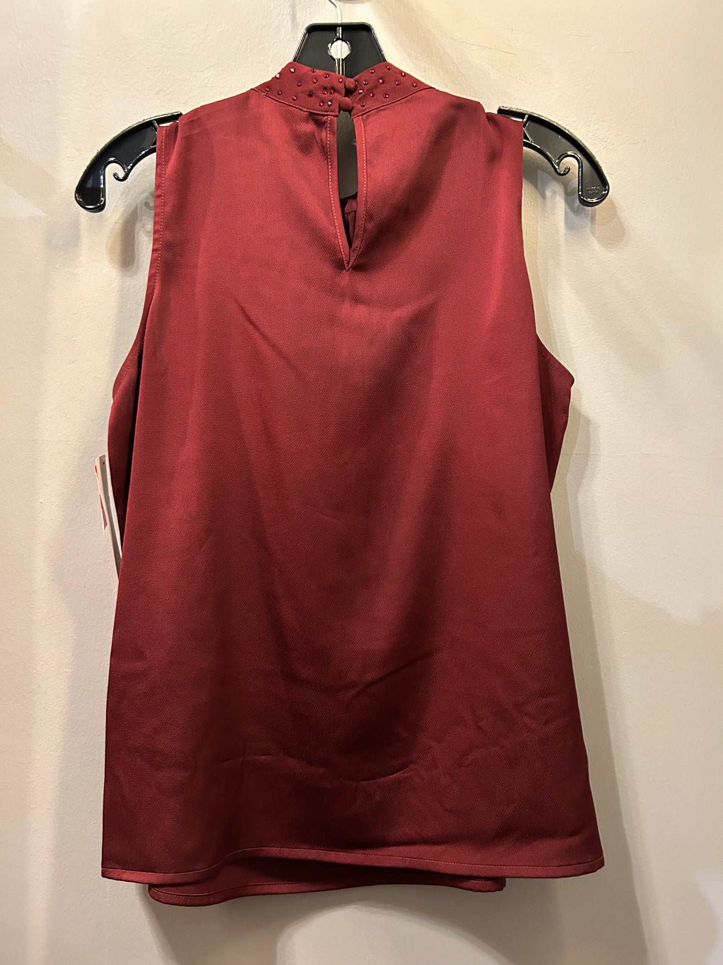 Top Sleeveless By Vince Camuto In Red, Size: S