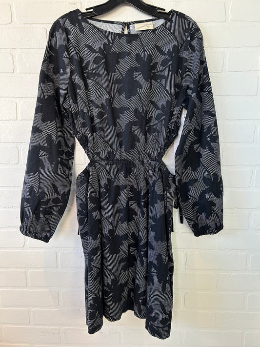 Dress Casual Short By Universal Thread In Black & White, Size: M