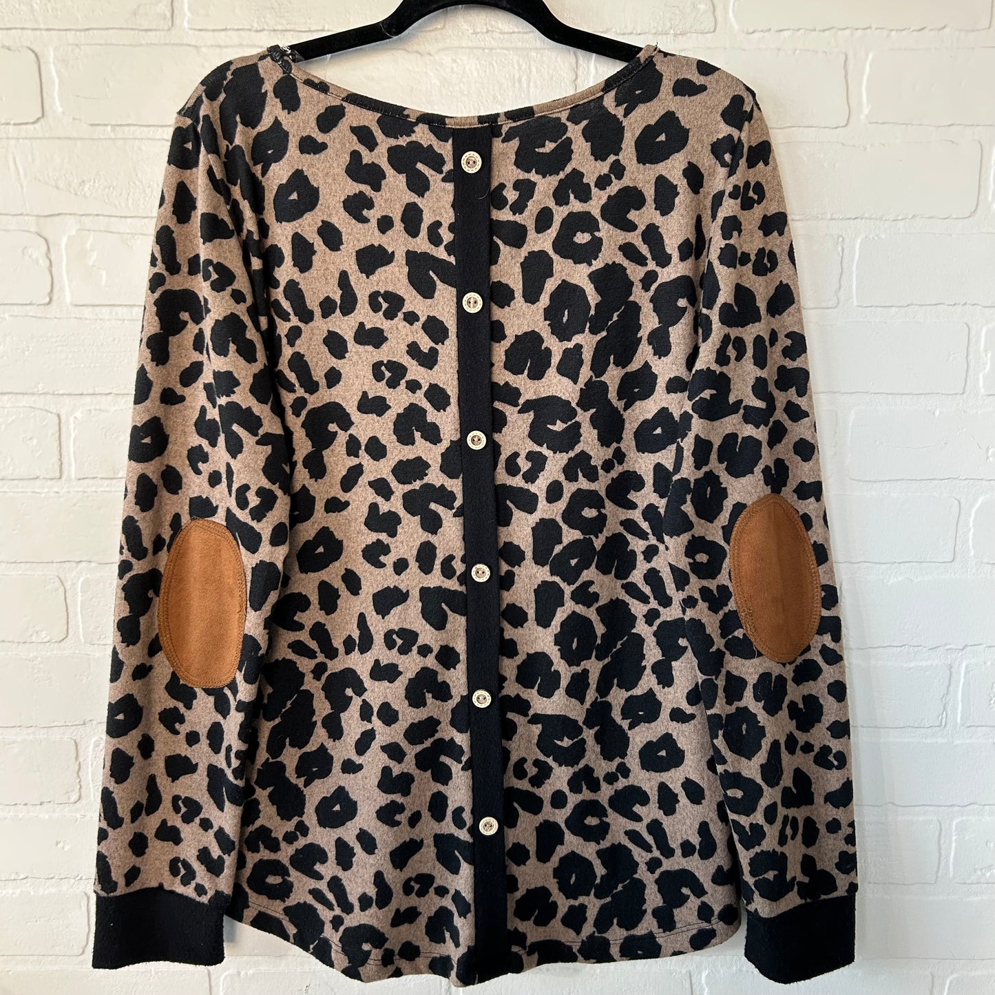 Top Long Sleeve By Pink Clover In Animal Print, Size: L