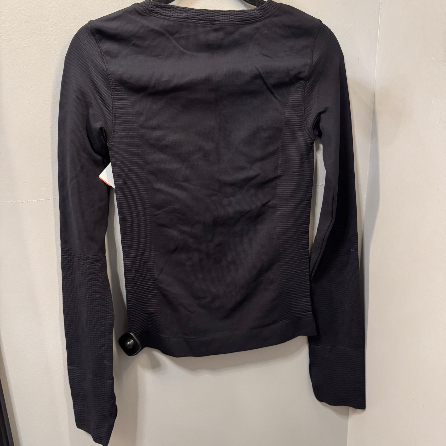 Athletic Top Long Sleeve Crewneck By Theory In Black, Size: S