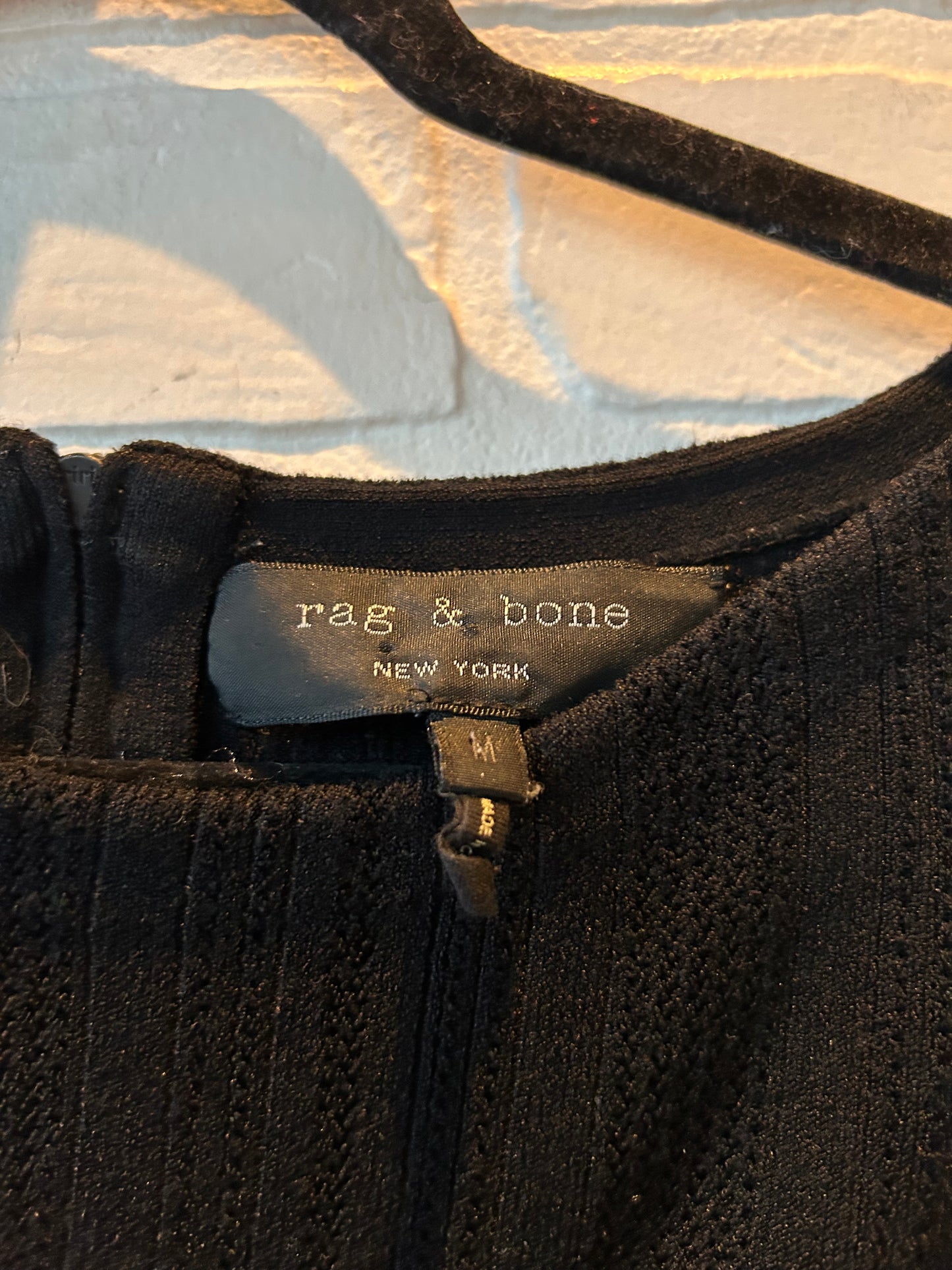 Top Short Sleeve By Rag And Bone In Black, Size: M