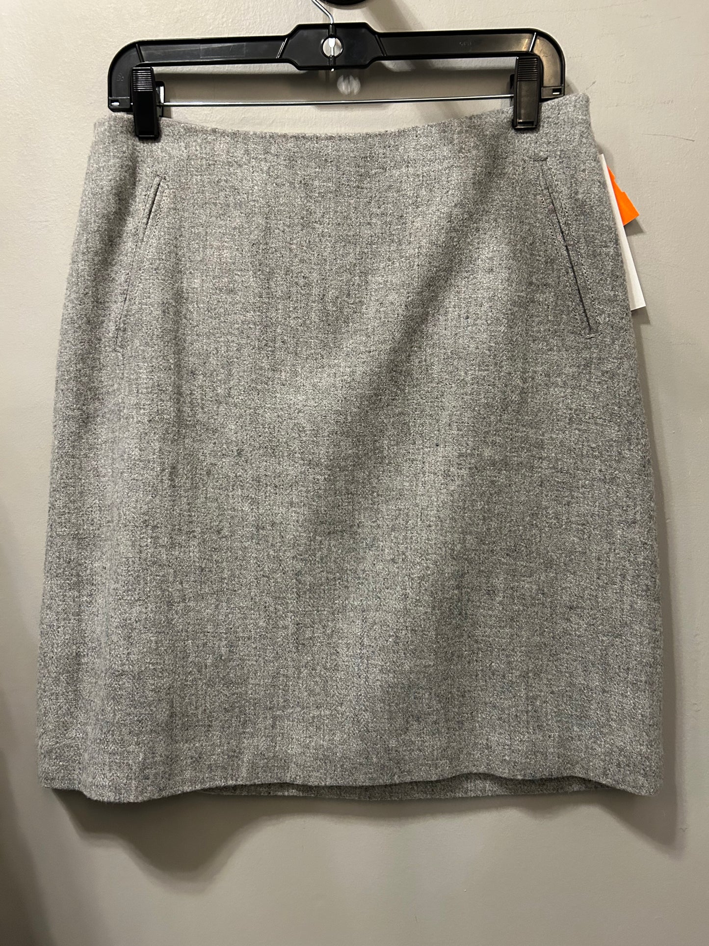 Skirt Mini & Short By Talbots In Grey, Size: 6