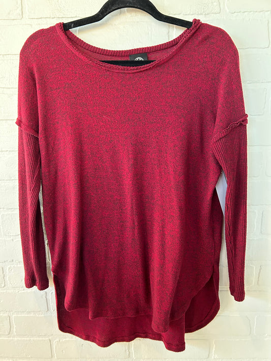 Top Long Sleeve By Bobeau In Red, Size: Xs