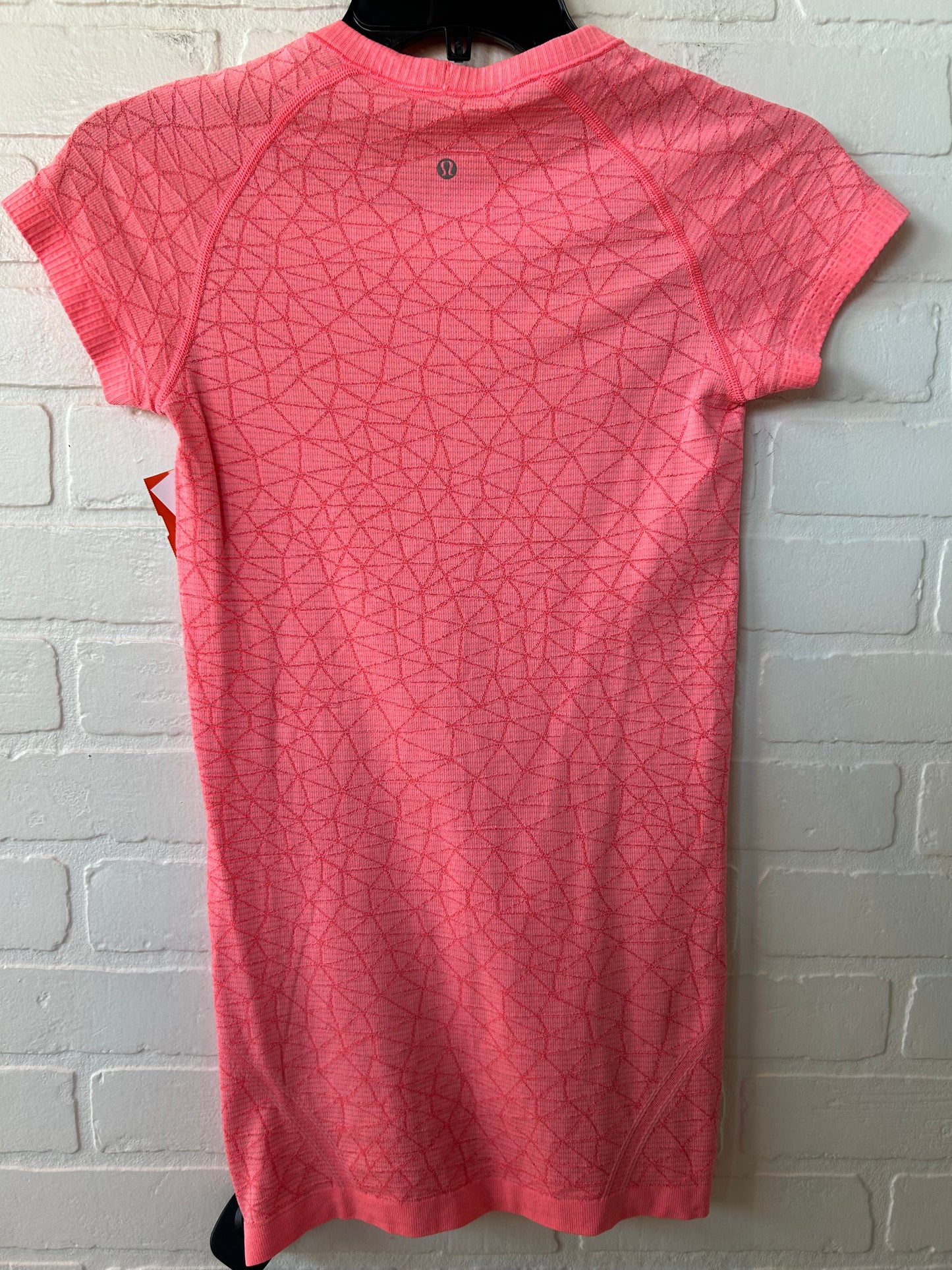 Athletic Top Short Sleeve By Lululemon In Pink, Size: S