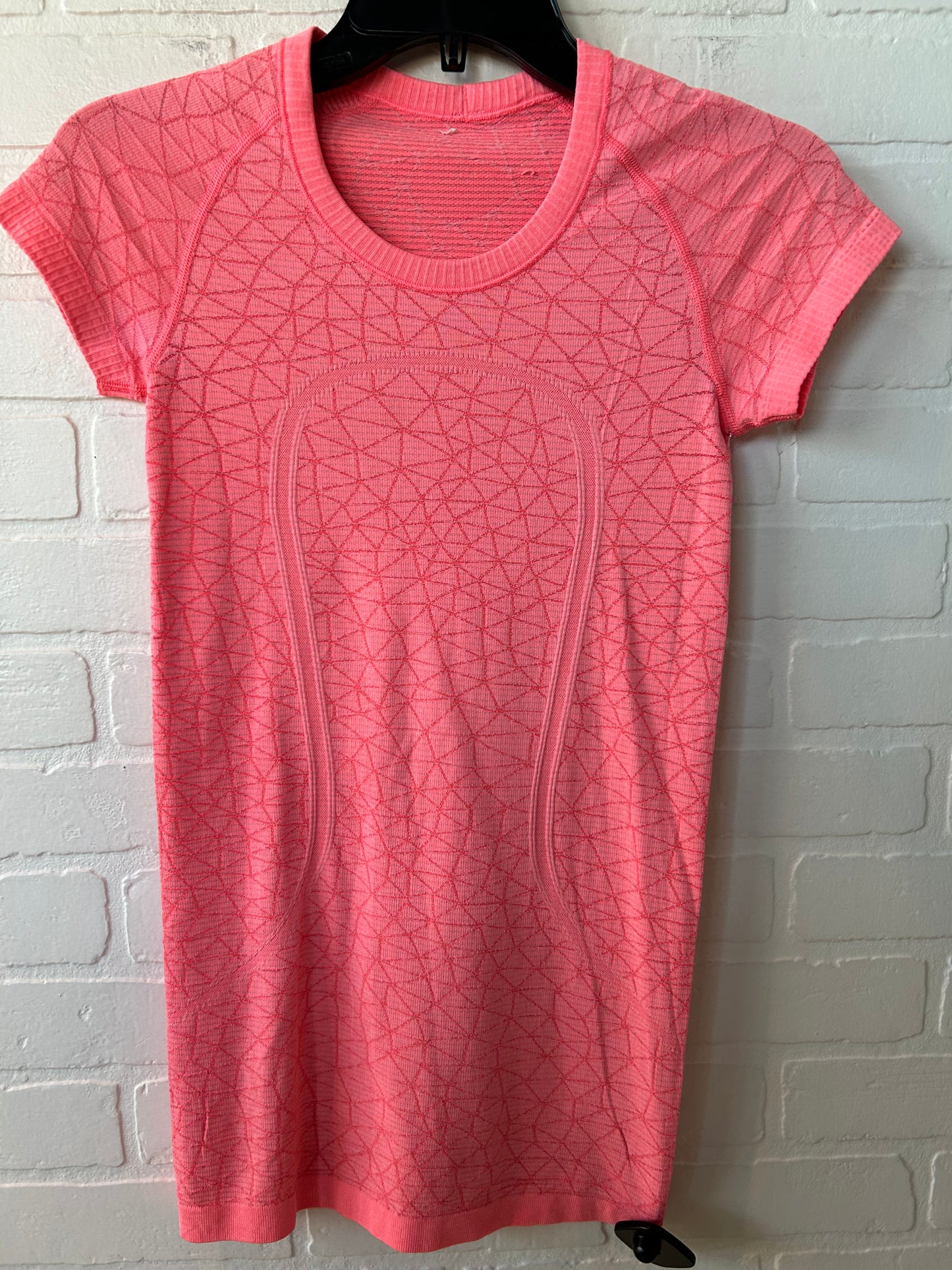 Athletic Top Short Sleeve By Lululemon In Pink, Size: S