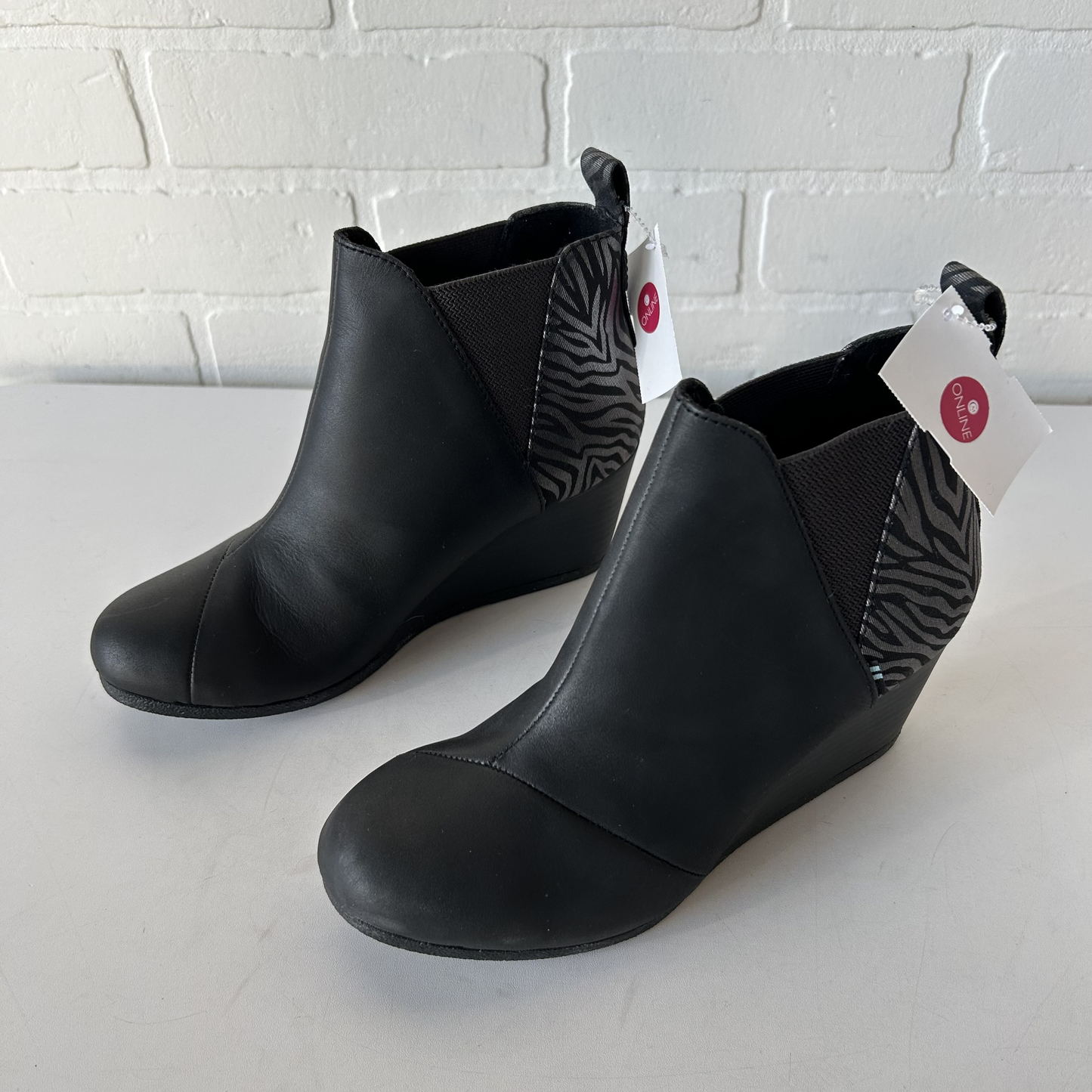 Boots Ankle Heels By Toms  Size: 6.5