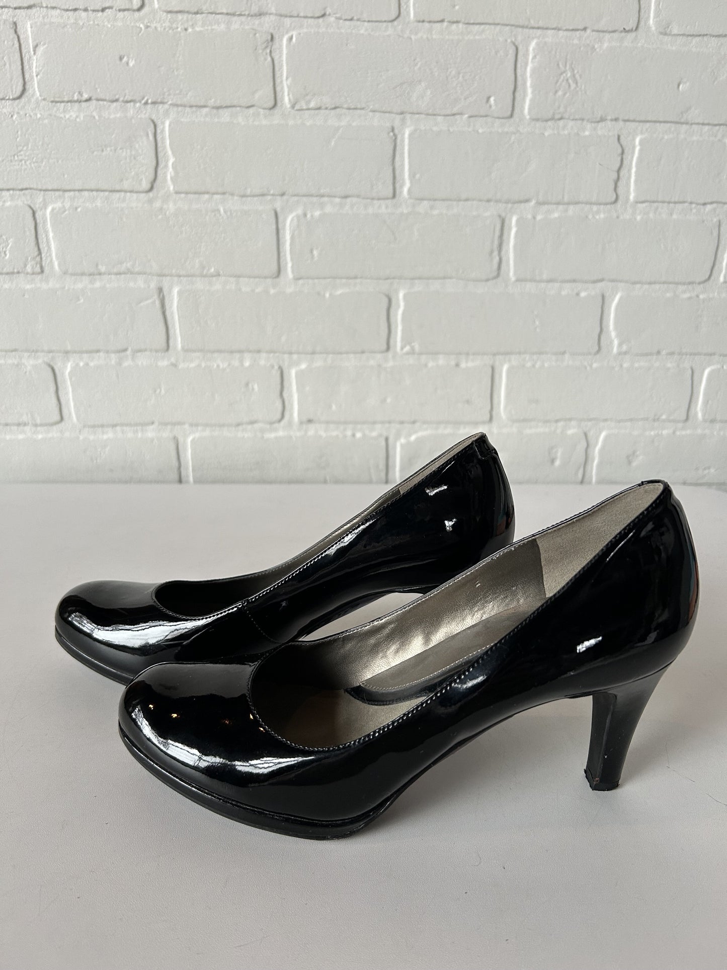 Shoes Heels Block By Naturalizer  Size: 7.5