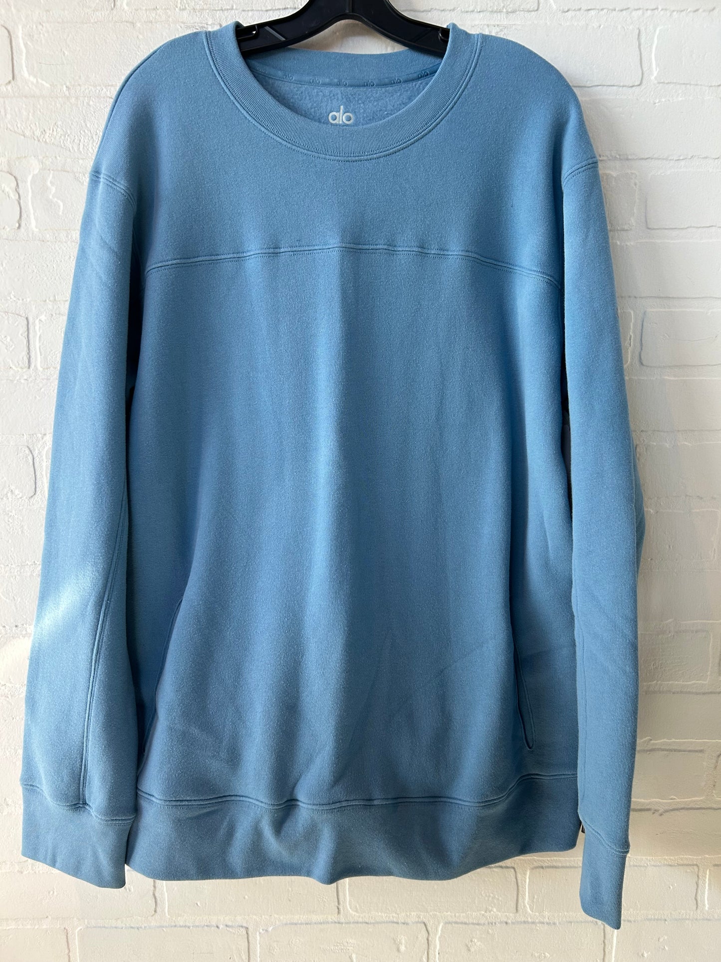 Athletic Sweatshirt Crewneck By Alo In Blue, Size: Xl