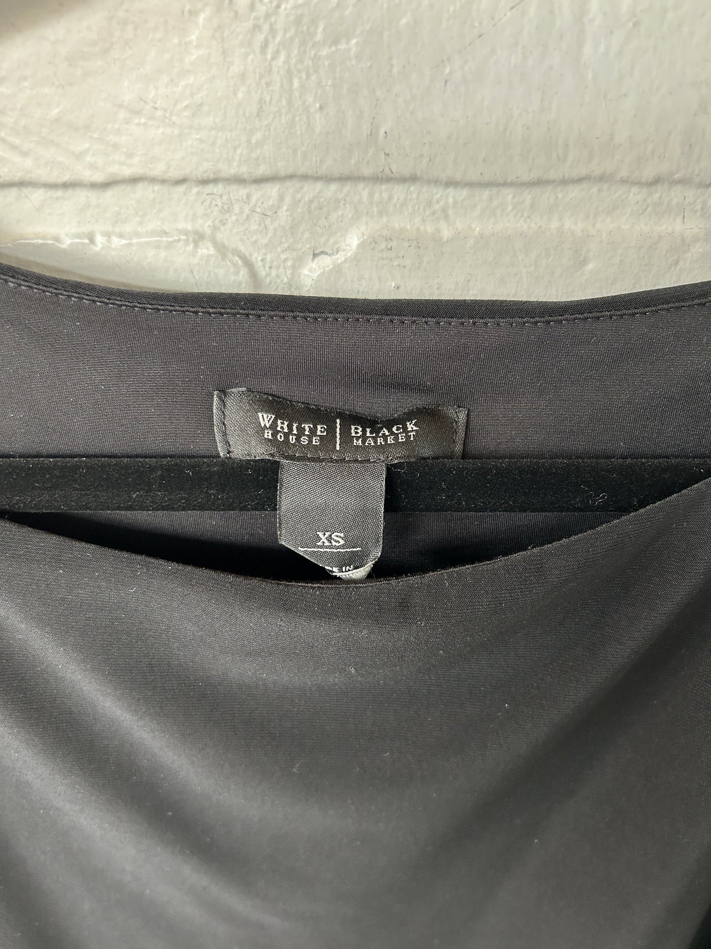 Dress Party Short By White House Black Market  Size: Xs