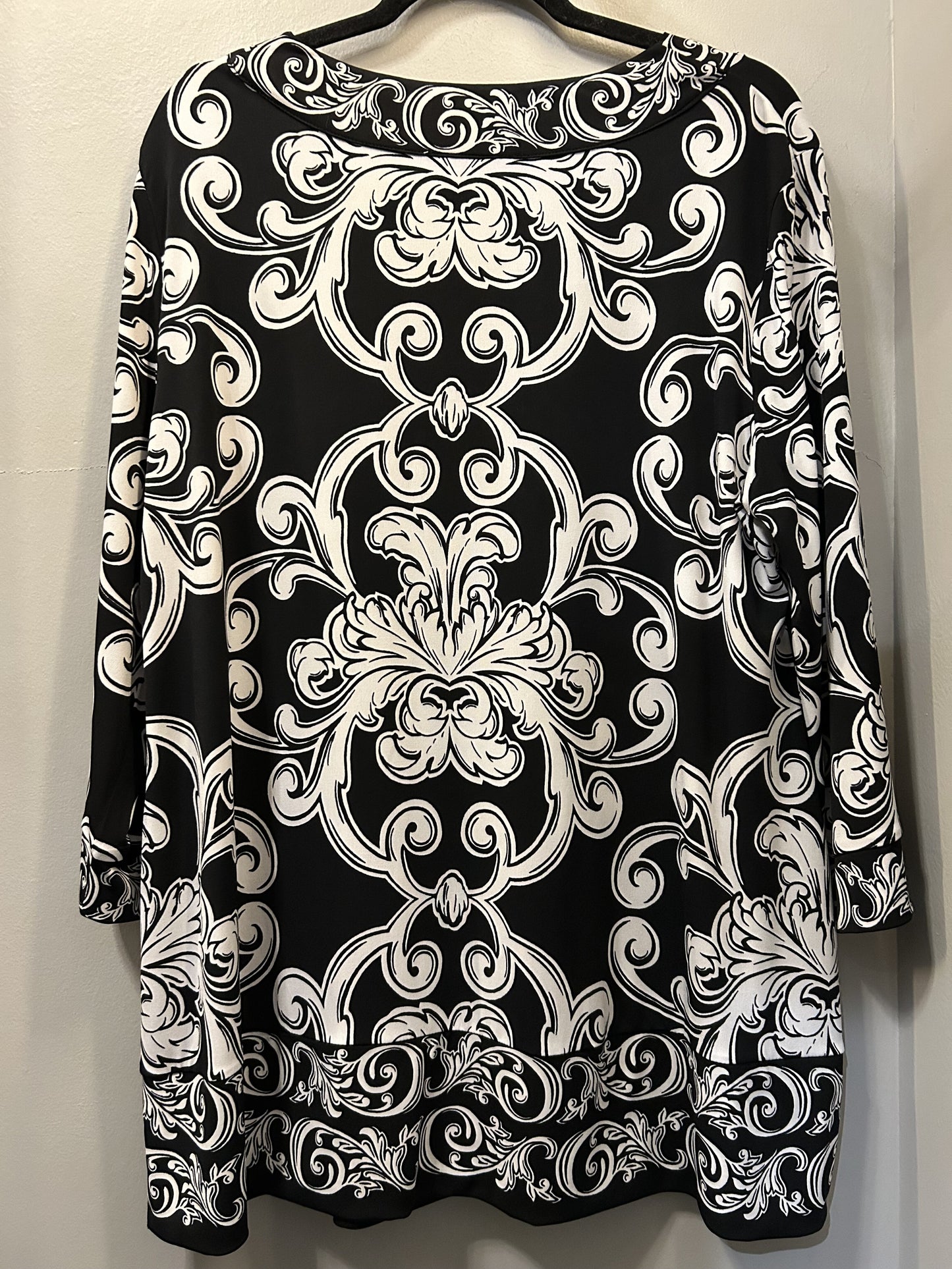 Top Long Sleeve By Jm Collections  Size: Xl