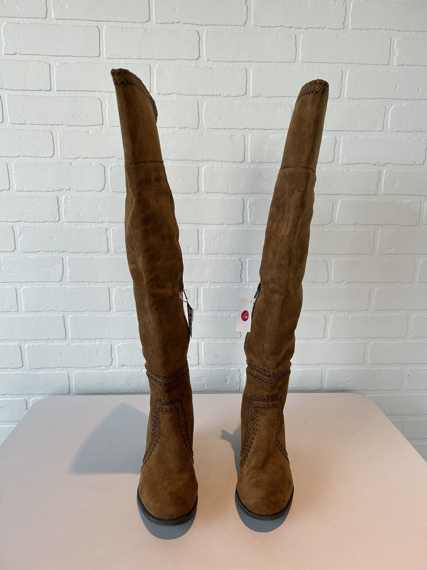 Boots Over-the-knee Heels By Clothes Mentor  Size: 8