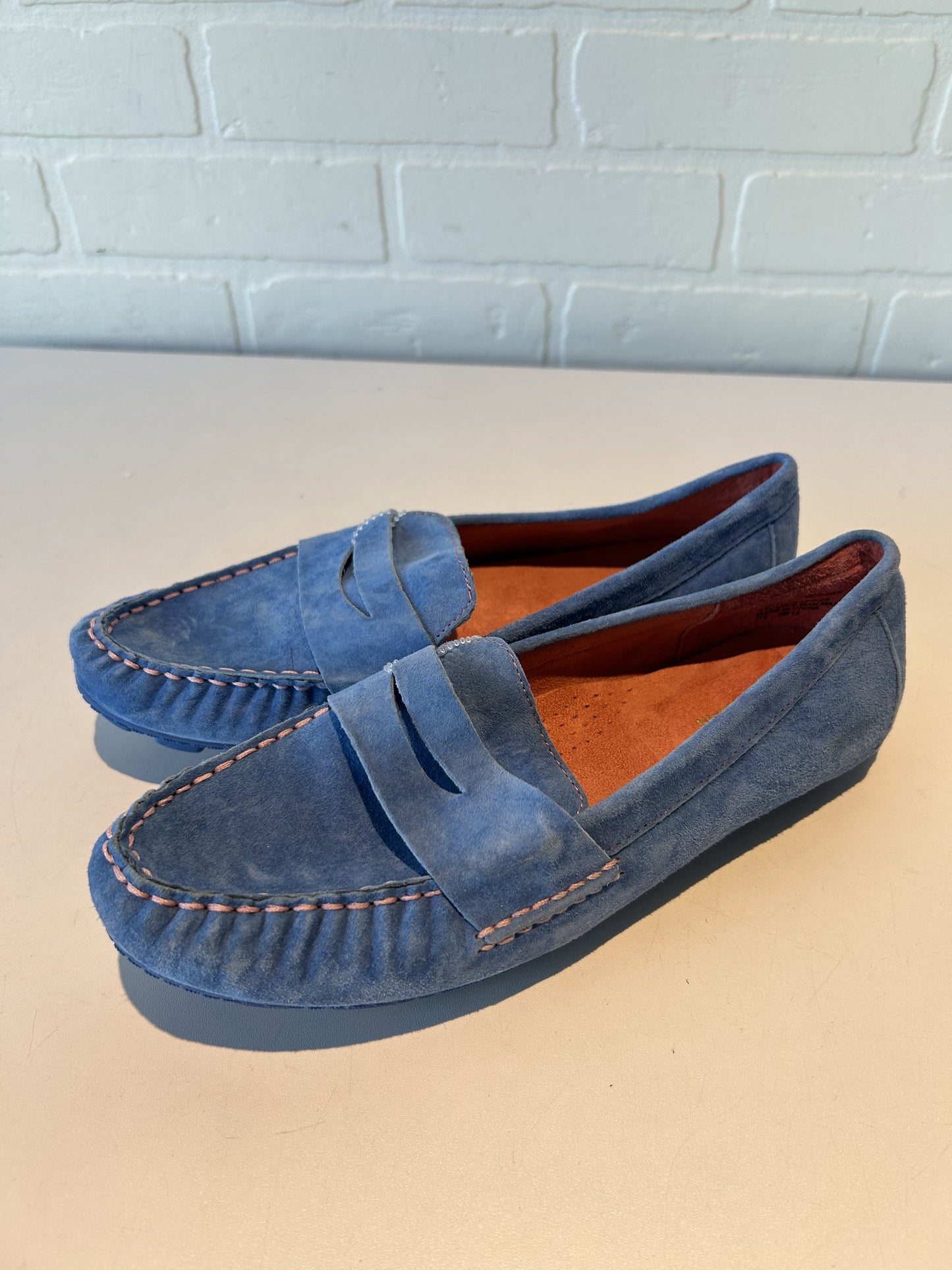 Shoes Flats By White Mountain  Size: 9