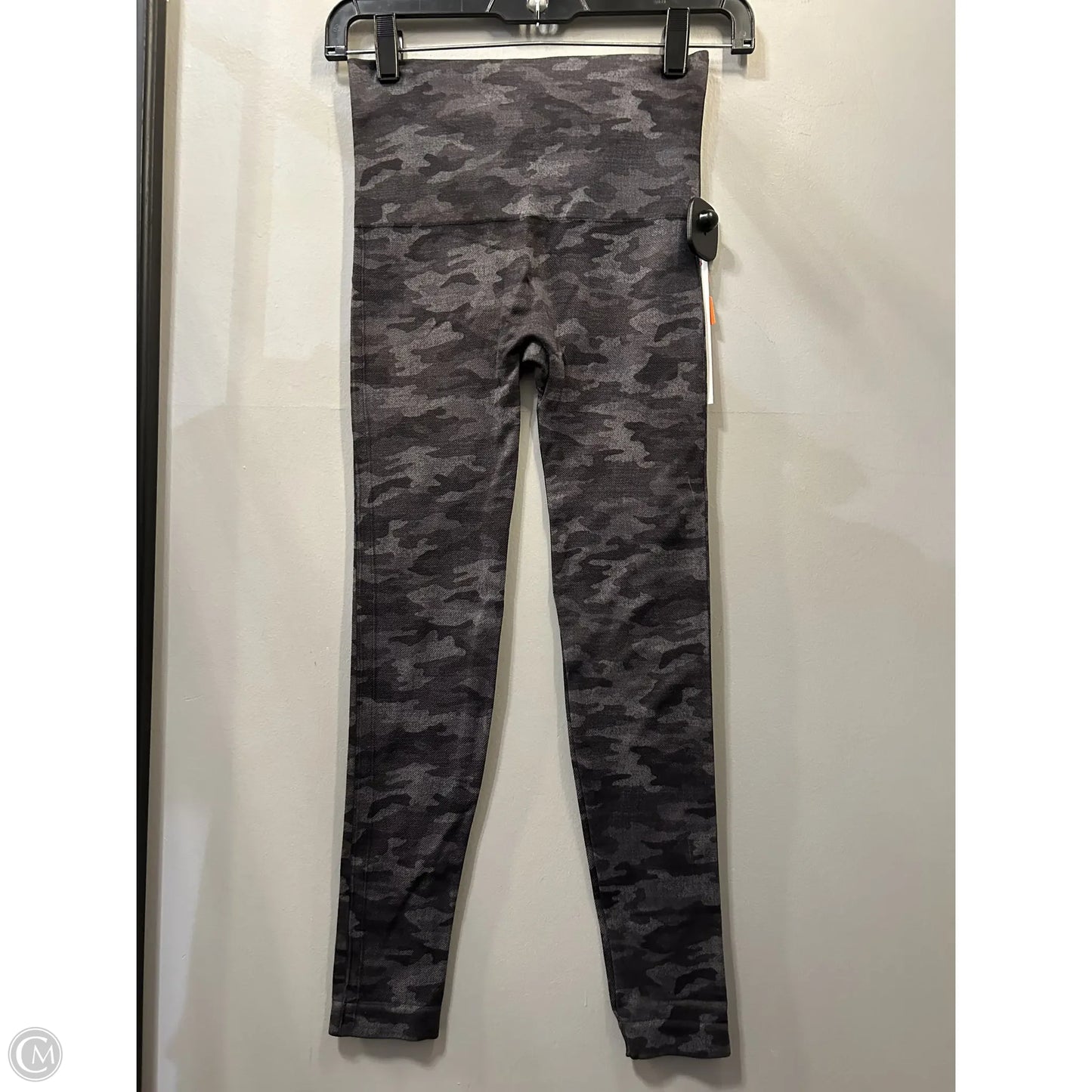 Athletic Leggings By Spanx In Camouflage Print, Size: 4