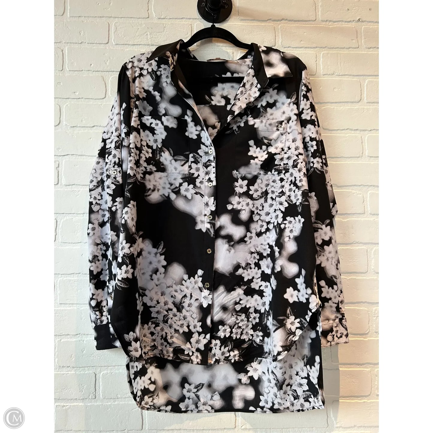 Top Long Sleeve By Calvin Klein In Black & White, Size: L