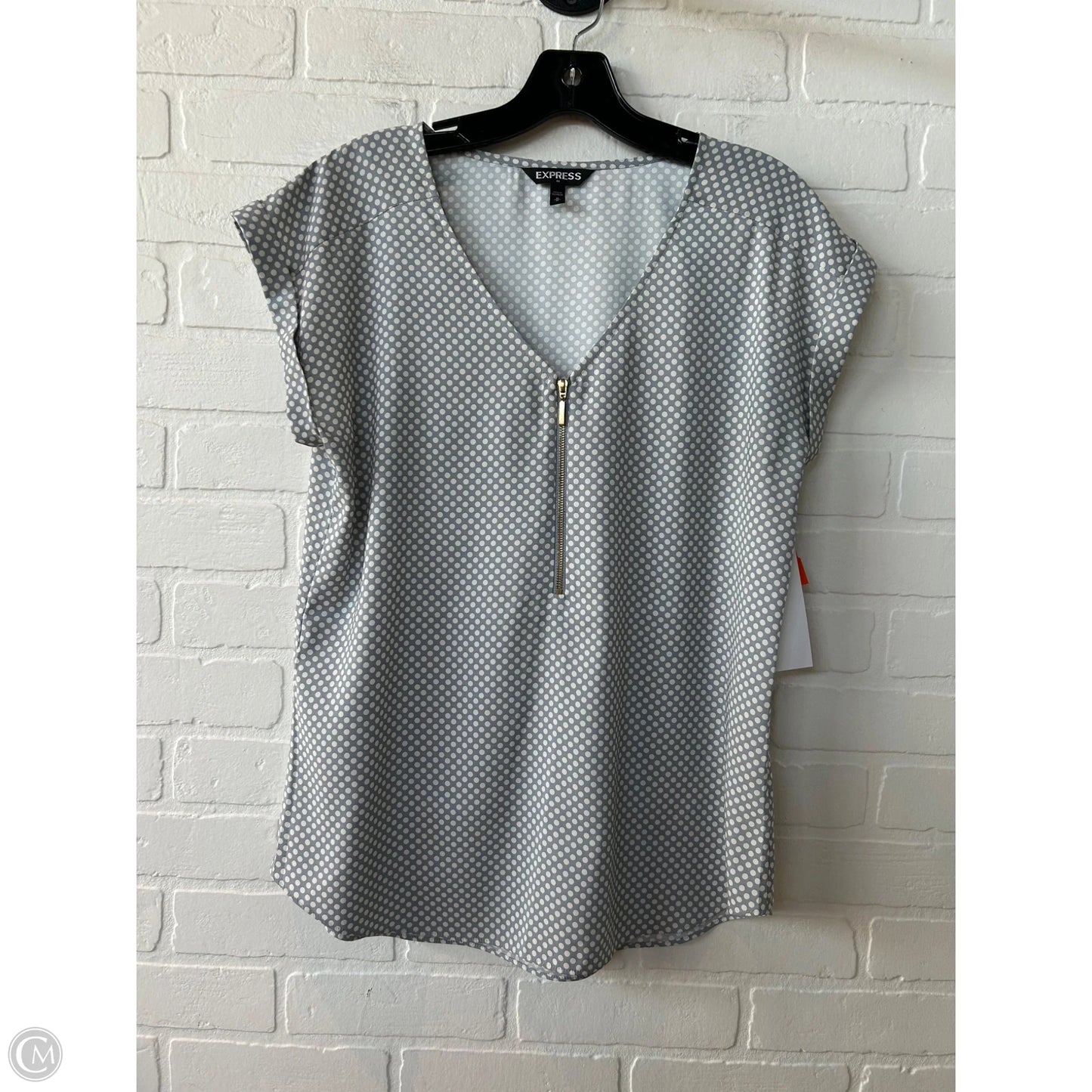 Top Short Sleeve By Express In Grey & White, Size: M