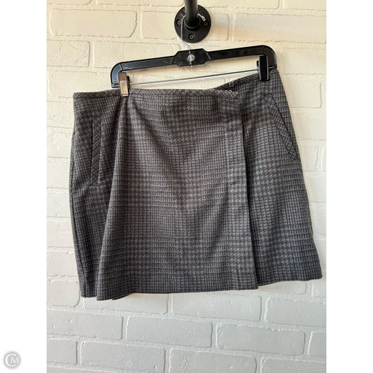 Skirt Mini & Short By Banana Republic In Grey, Size: 14