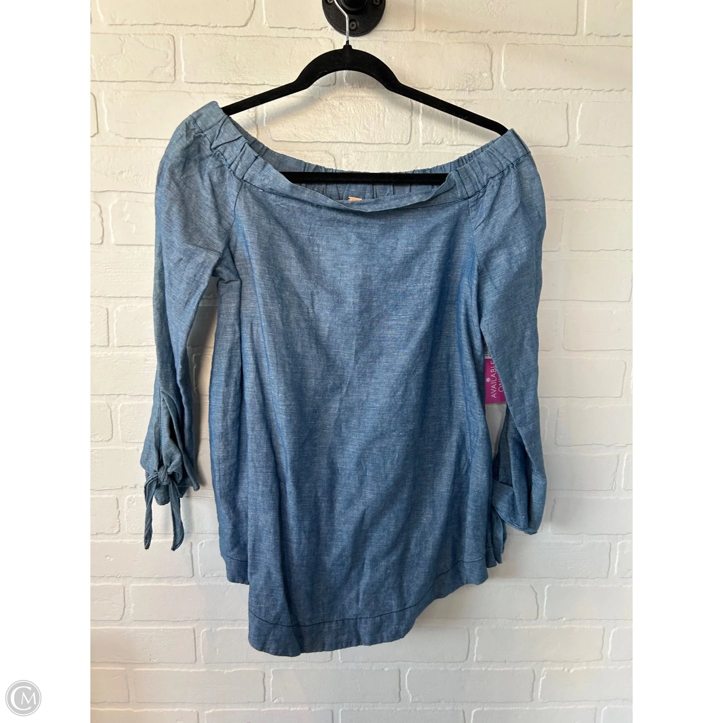 Top Long Sleeve By Free People In Blue Denim, Size: Xs