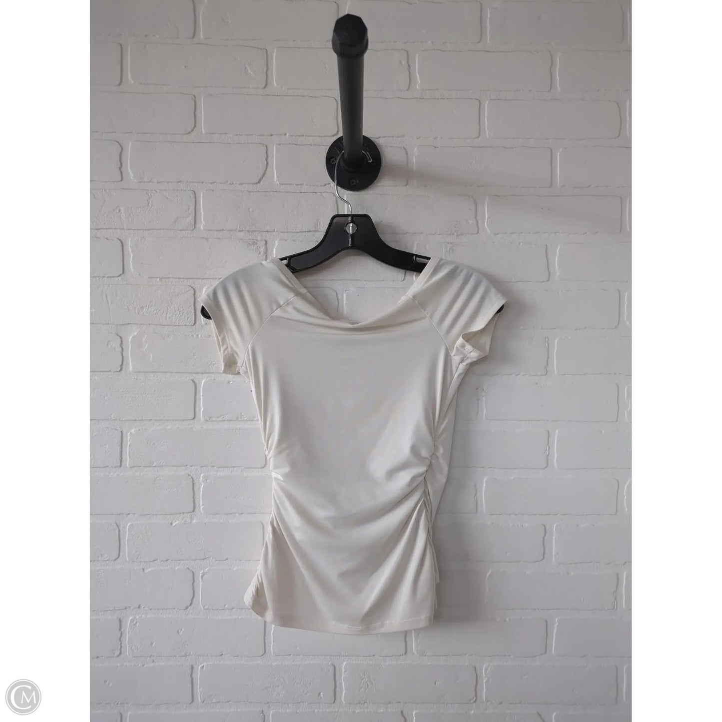 Top Short Sleeve By Express In Cream, Size: Xs